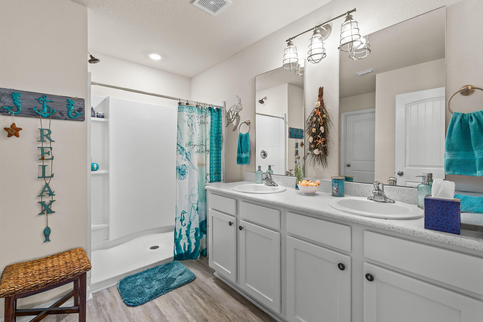 BRIDLEWOOD - Residential