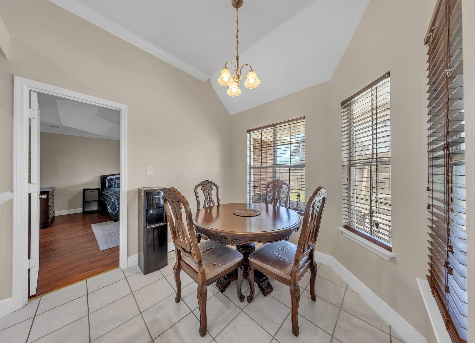 HOLLEY BY THE SEA - Residential