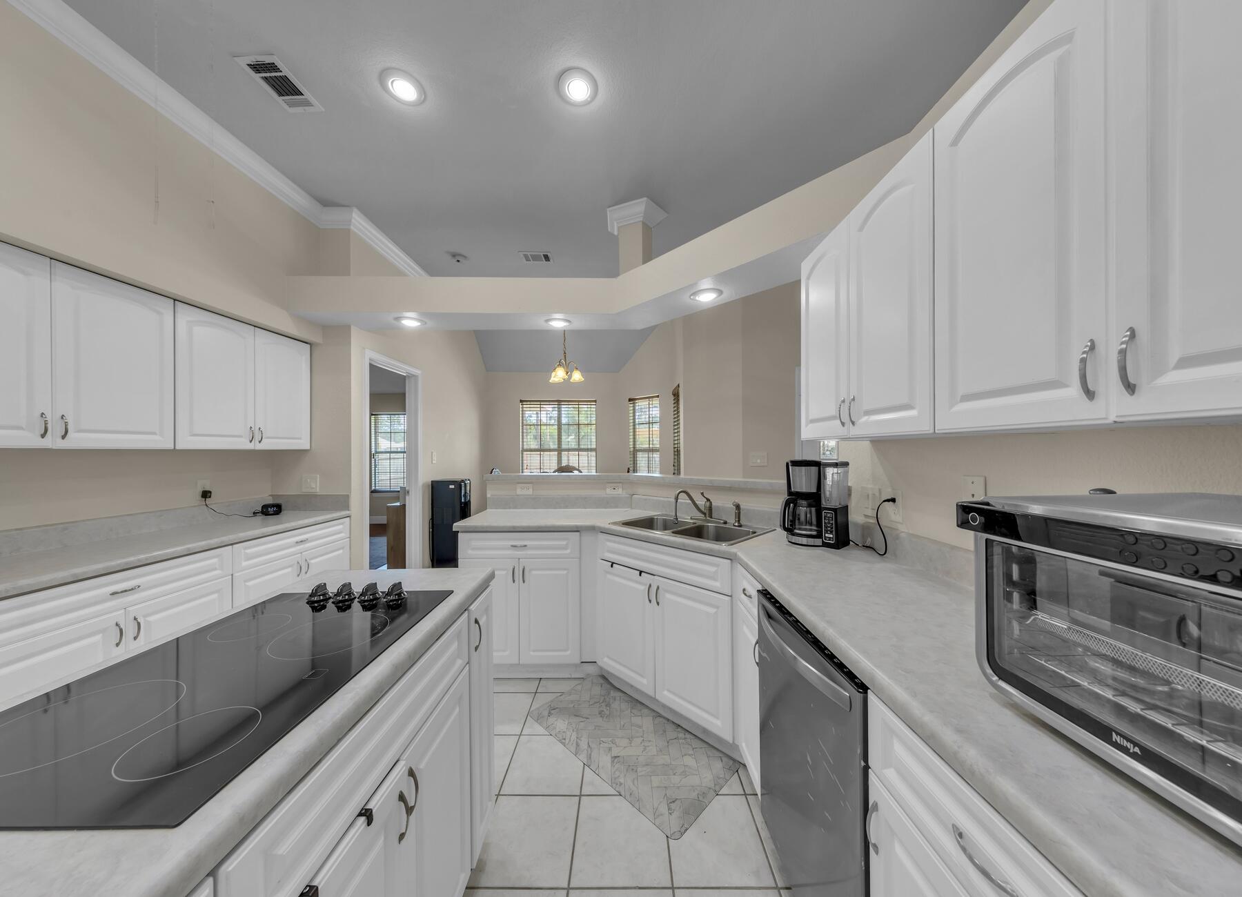 HOLLEY BY THE SEA - Residential