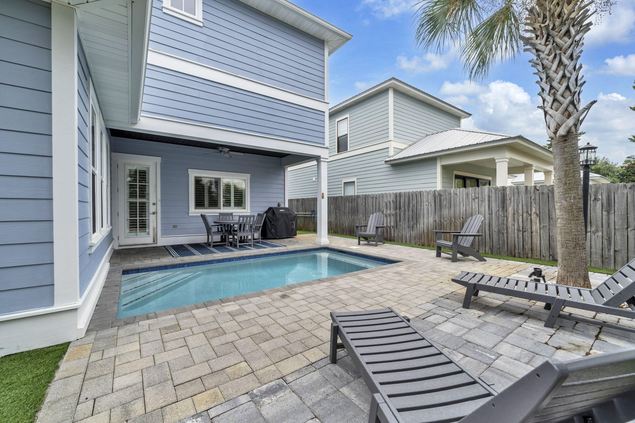 GulfPlace Retreat Homeowners - Residential