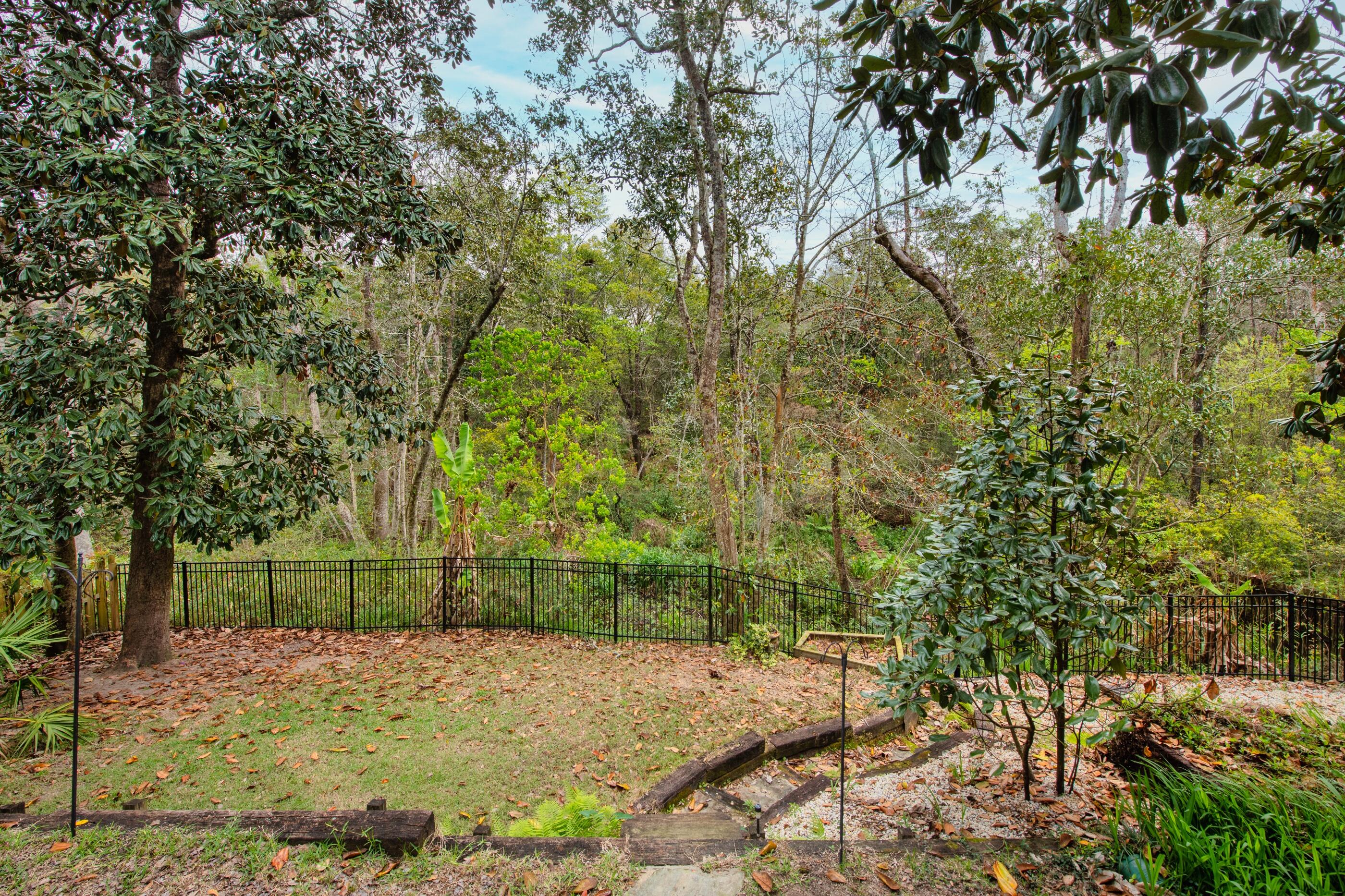 HUNTINGTON PH II S/D LOT 15 BLK A - Residential