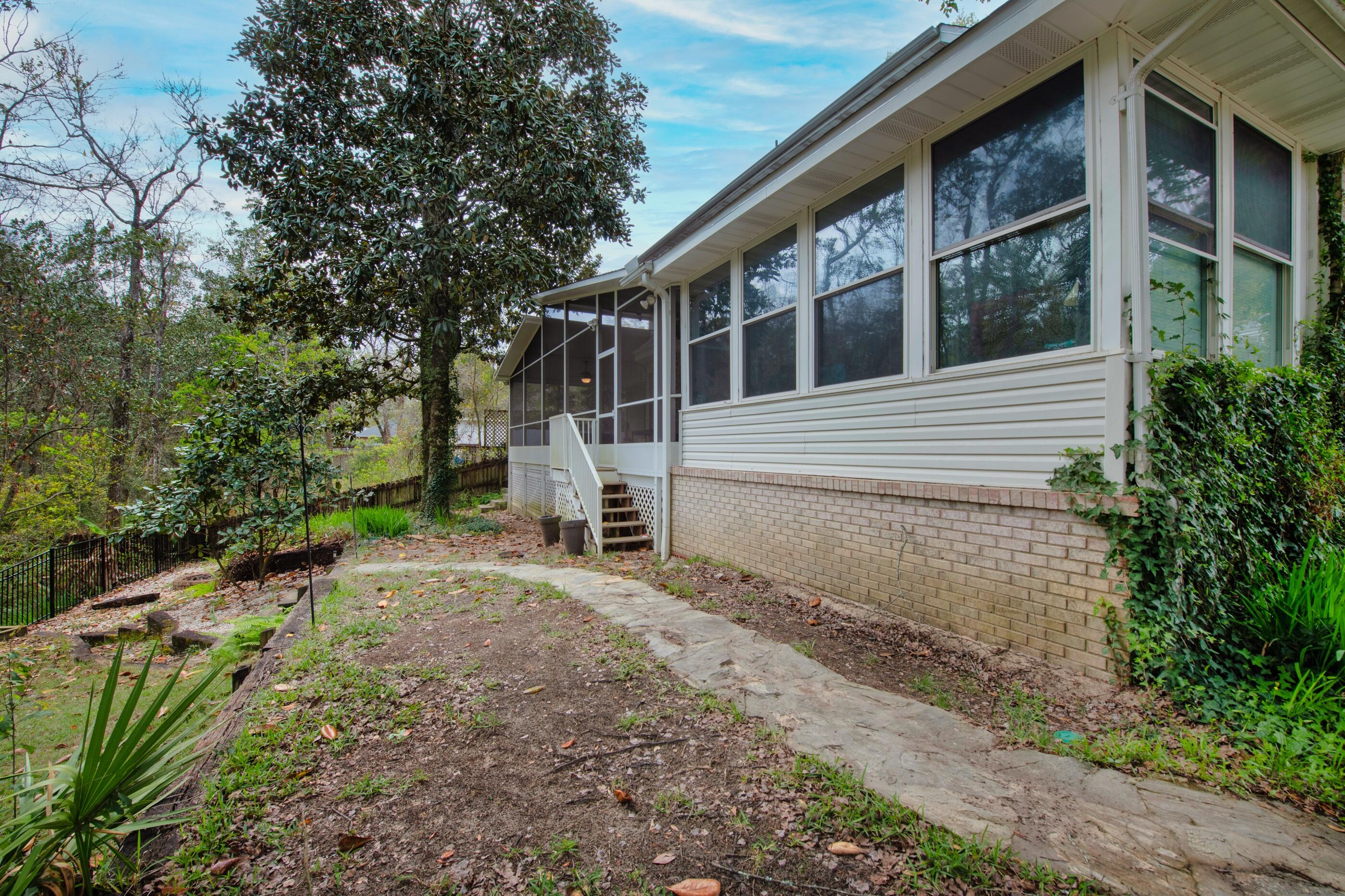 HUNTINGTON PH II S/D LOT 15 BLK A - Residential