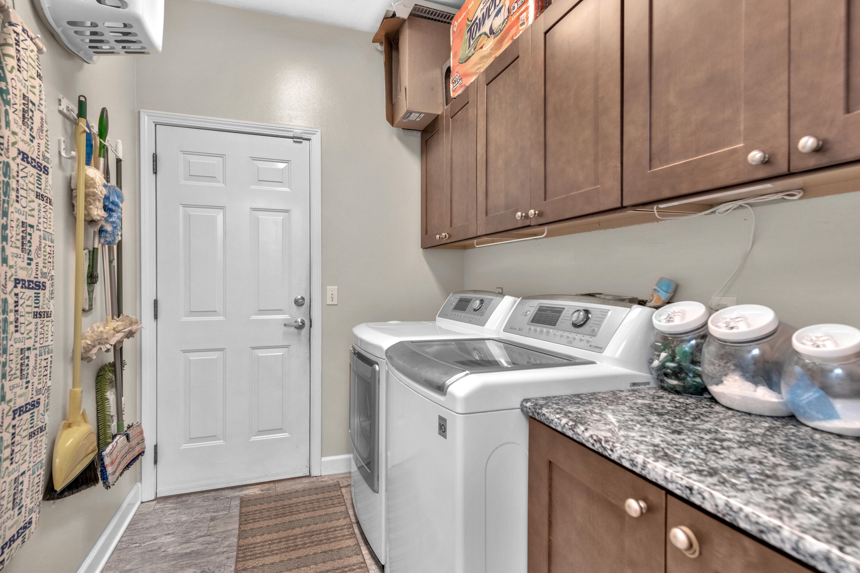 HUNTINGTON PH II S/D LOT 15 BLK A - Residential