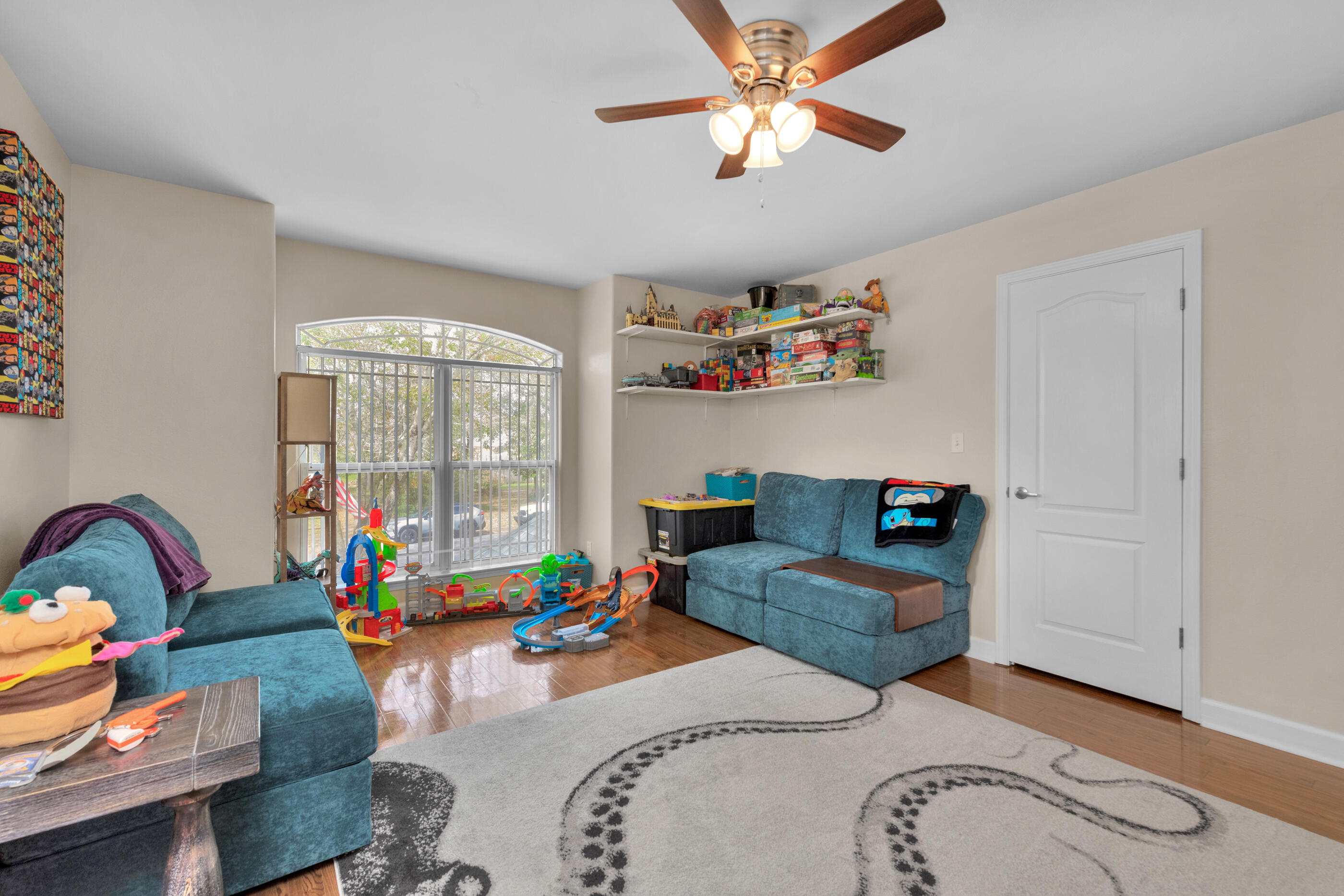 HUNTINGTON PH II S/D LOT 15 BLK A - Residential