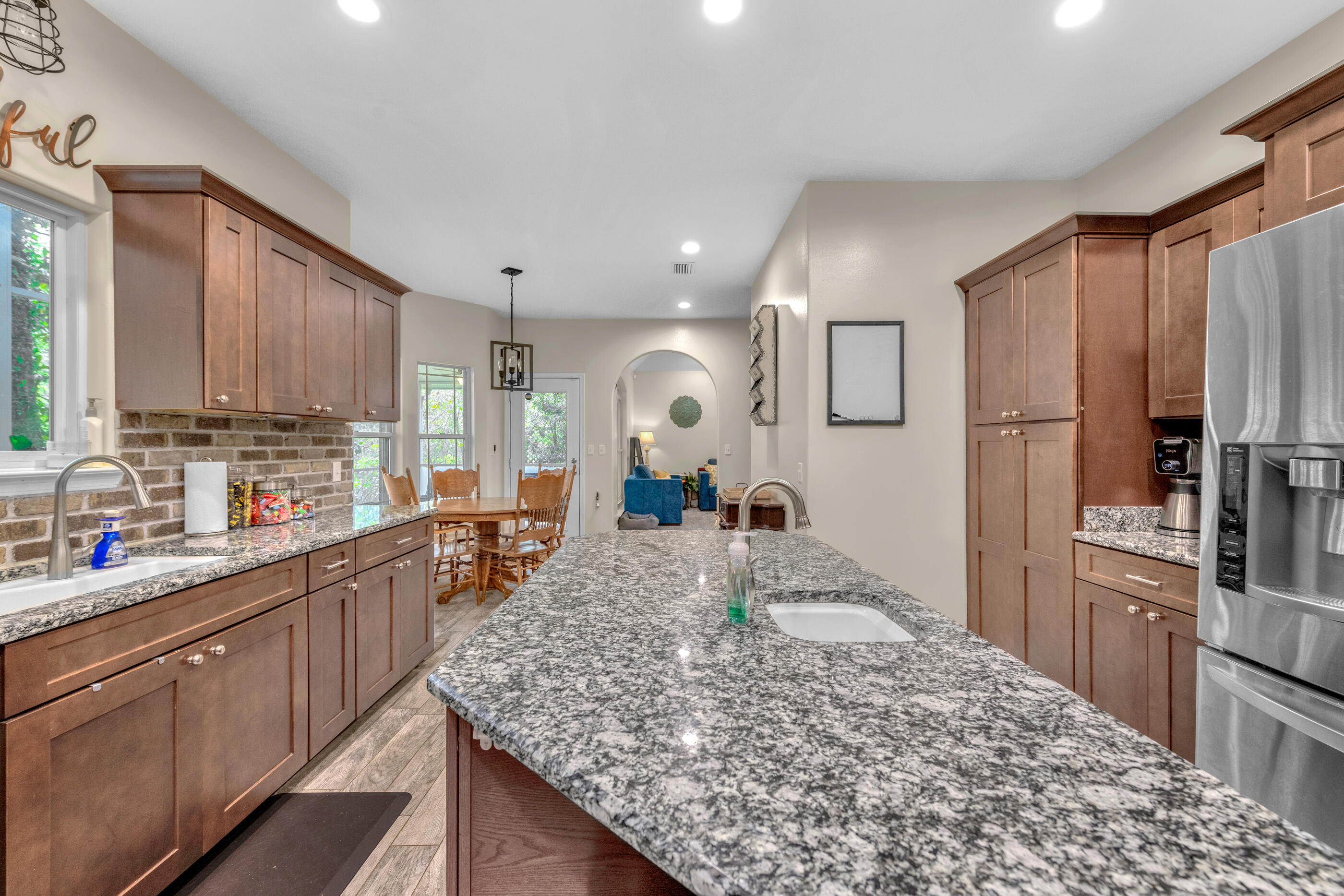 HUNTINGTON PH II S/D LOT 15 BLK A - Residential