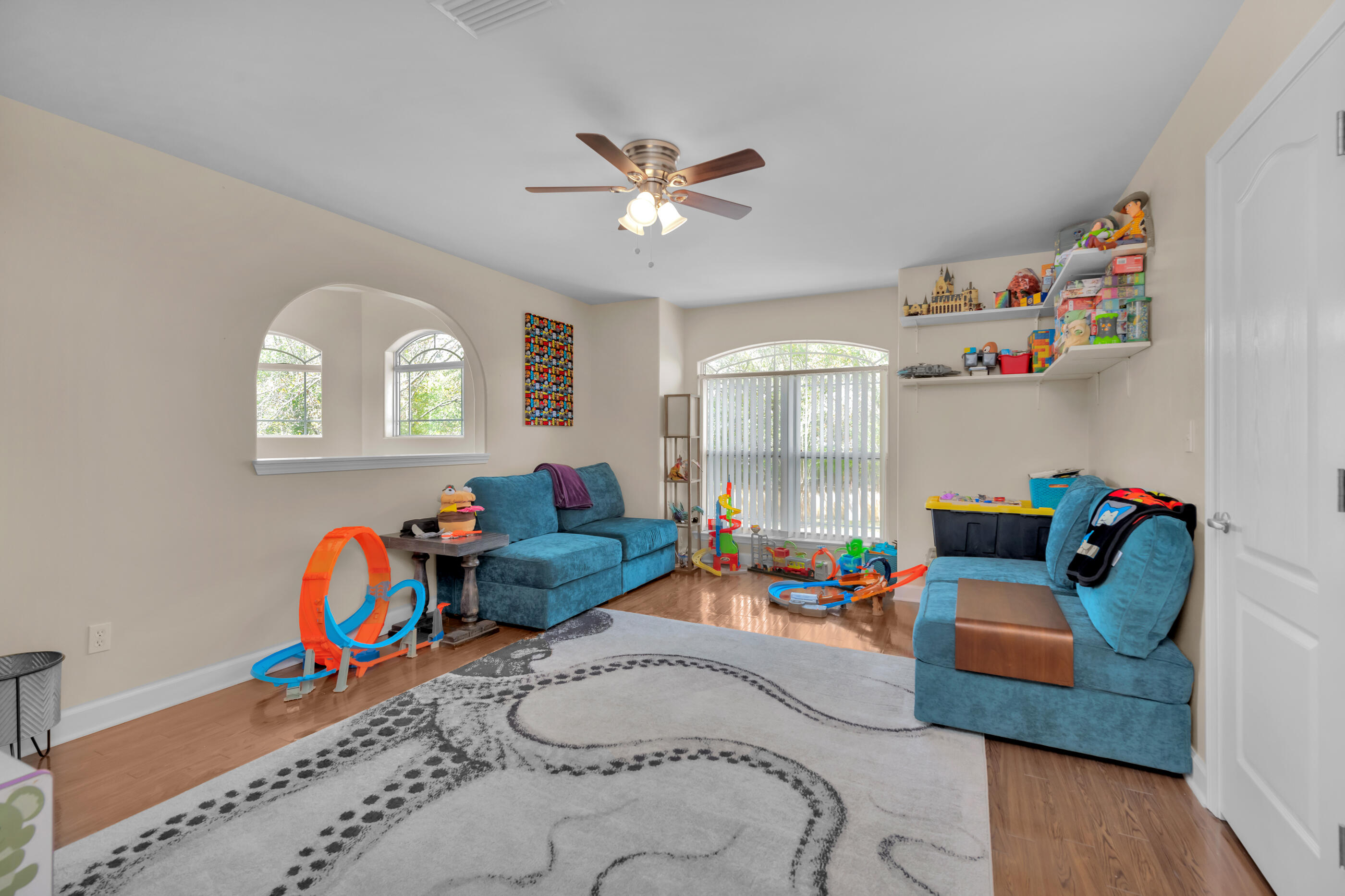 HUNTINGTON PH II S/D LOT 15 BLK A - Residential