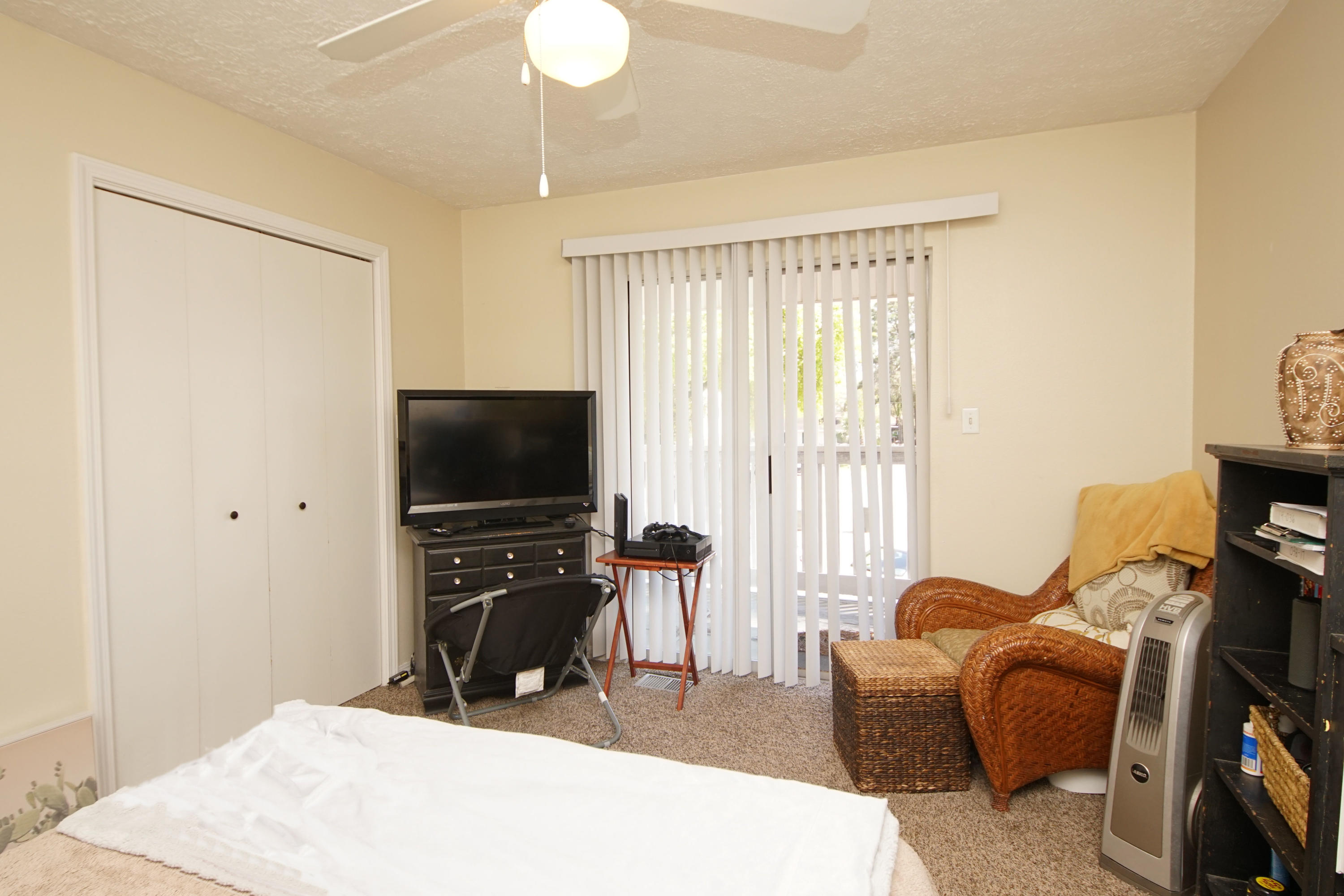 CHATELAINE ESTATES S/D - Residential