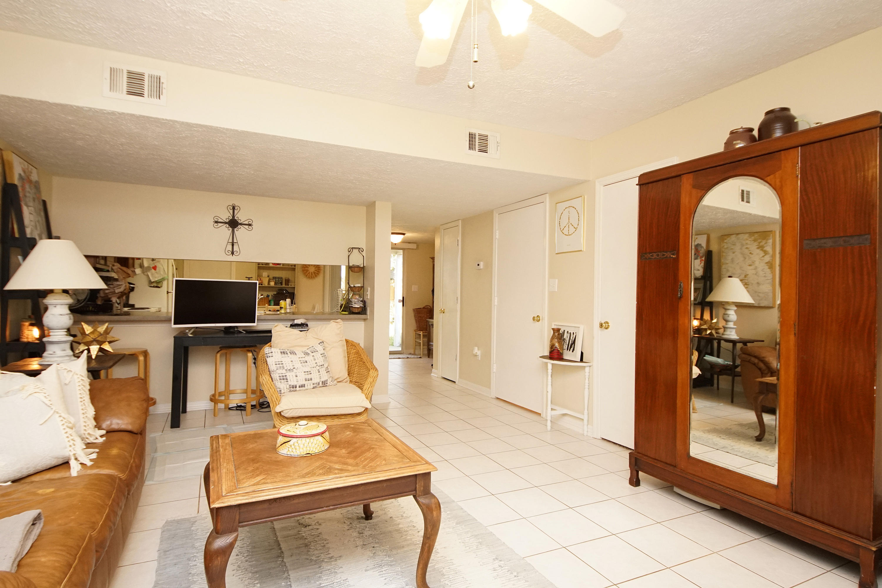 CHATELAINE ESTATES S/D - Residential