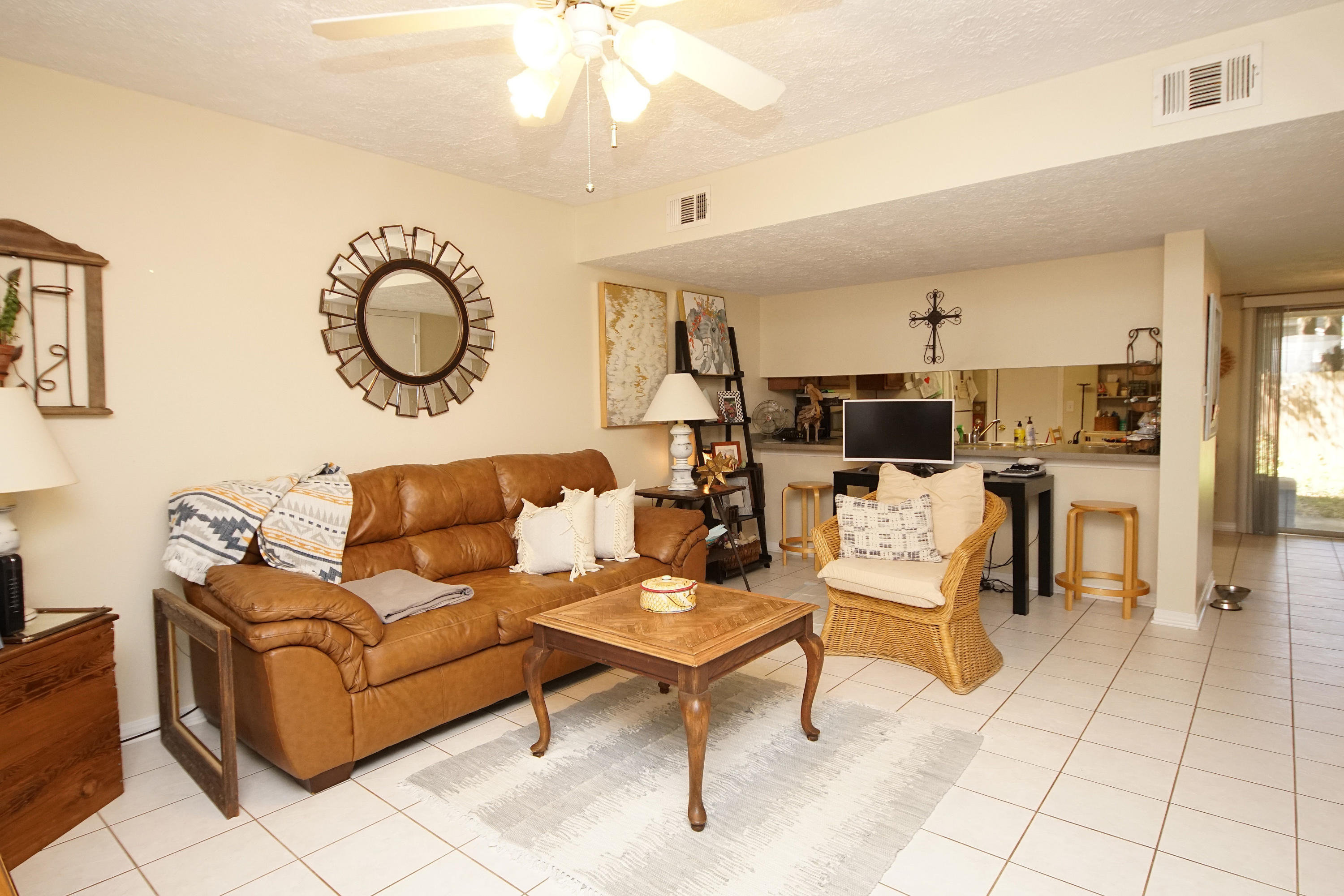 CHATELAINE ESTATES S/D - Residential