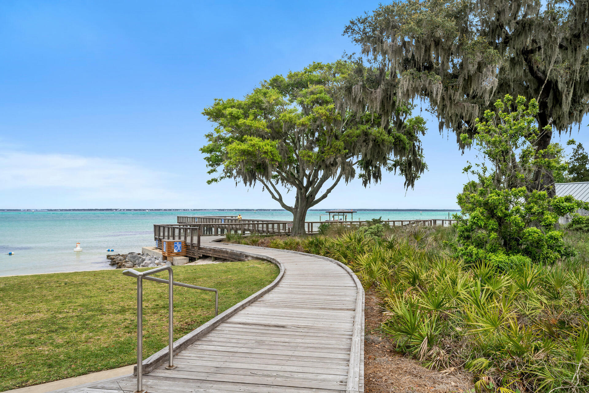 CALHOUN S/D DESTIN, CALHOUN 2nd ADDN REV - Residential