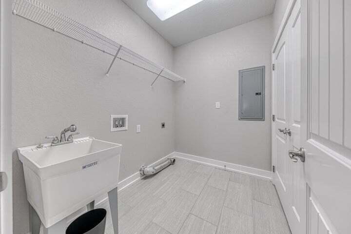 CALHOUN S/D DESTIN, CALHOUN 2nd ADDN REV - Residential