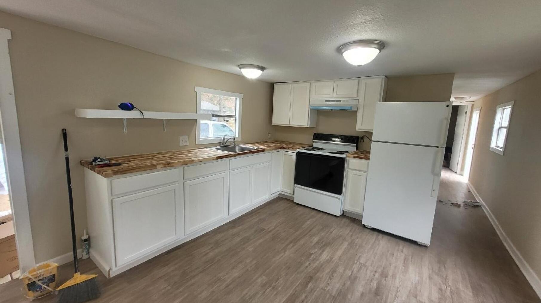 CRESTVIEW ADDN - Residential Lease