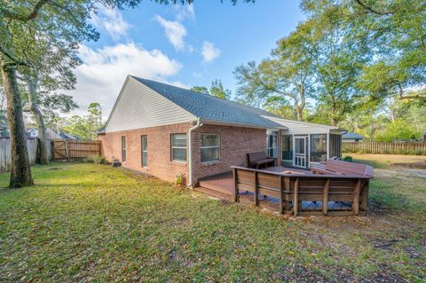 A home in Niceville