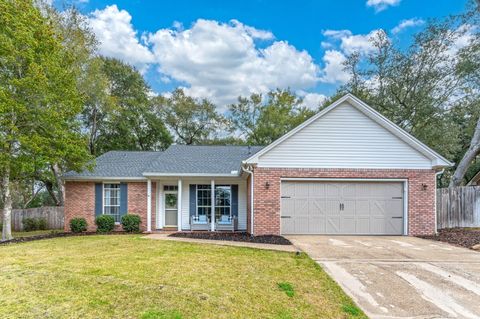 A home in Niceville