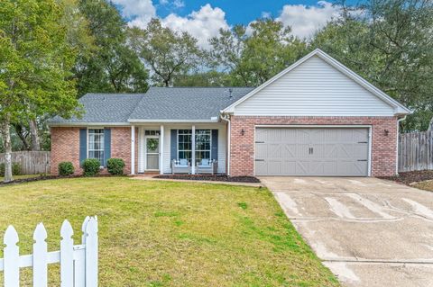 A home in Niceville