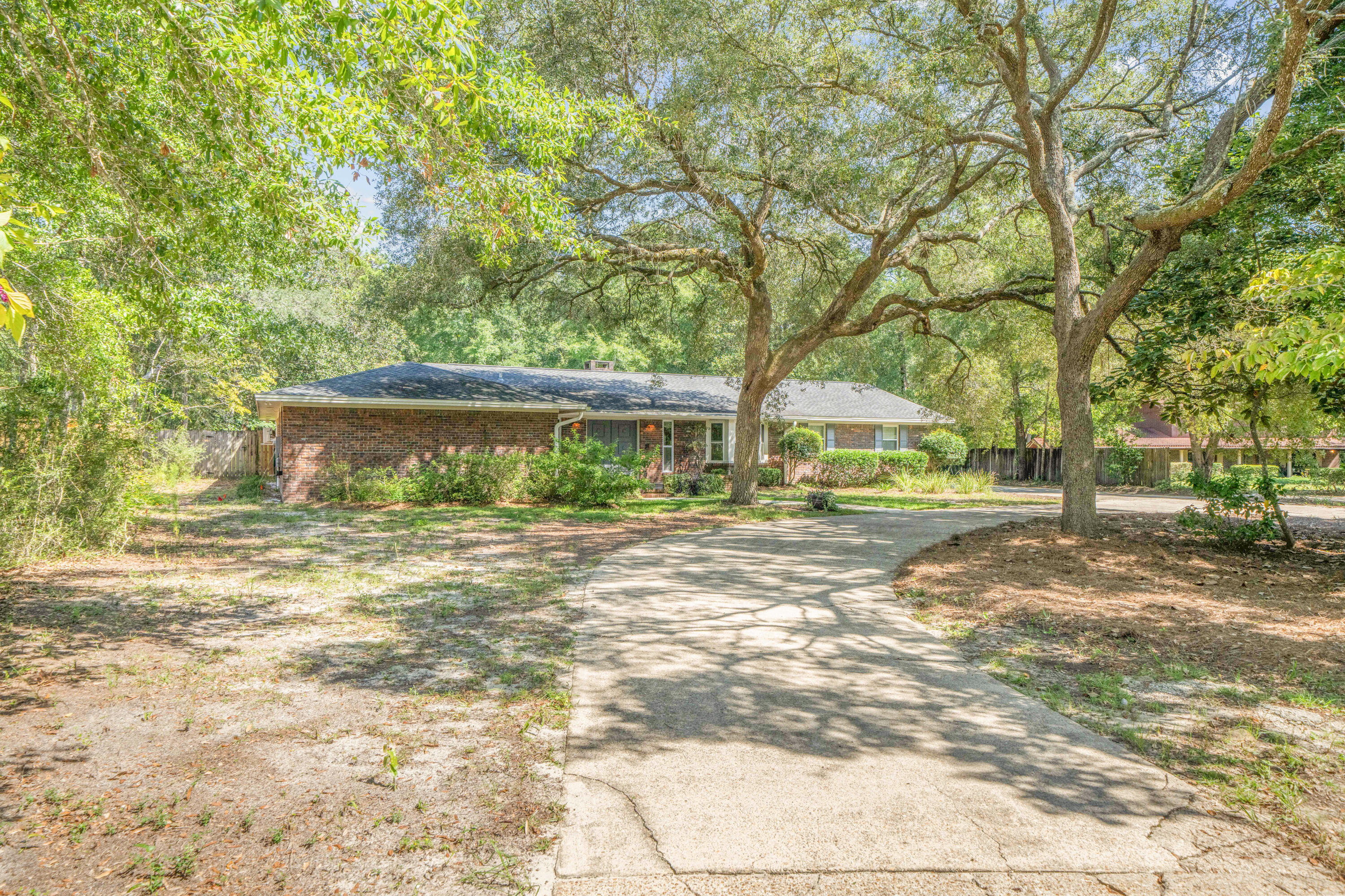 ROCKY BAYOU ESTATES 04 - Residential