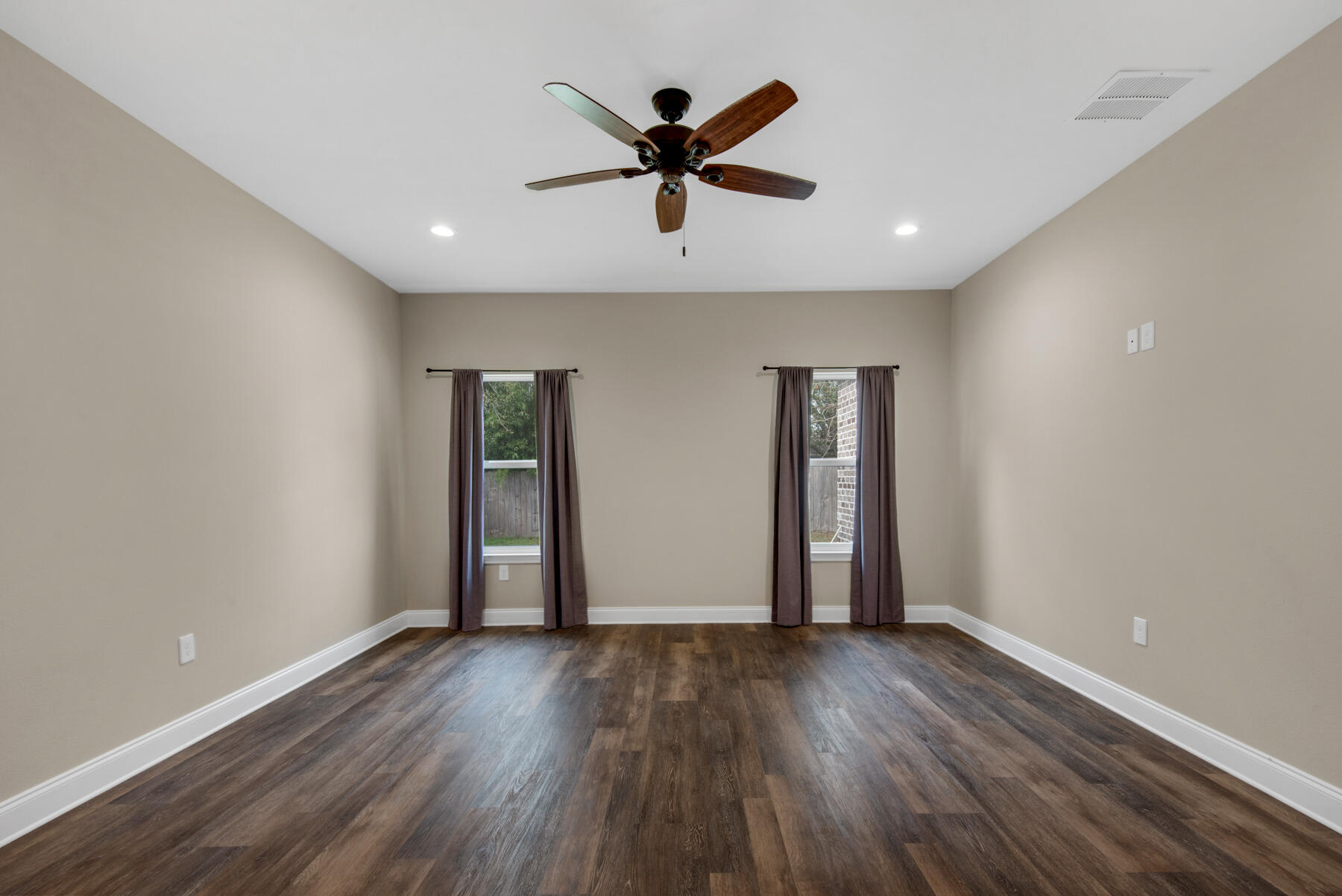 Racetrack Road 1st Add - Residential Lease