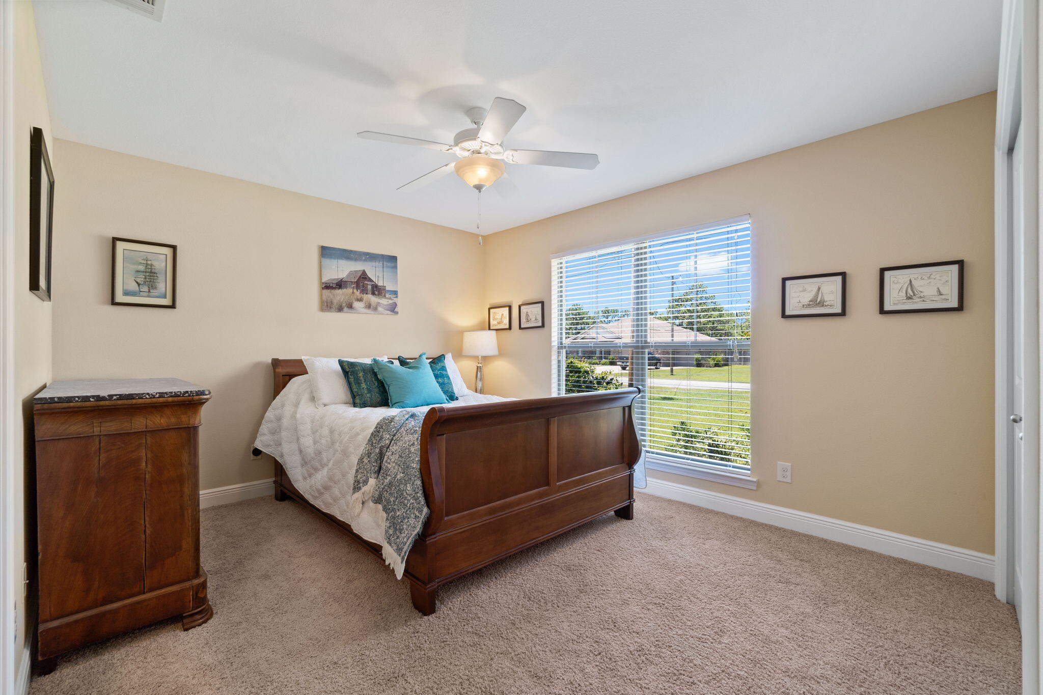HOLLEY BY THE SEA - Residential