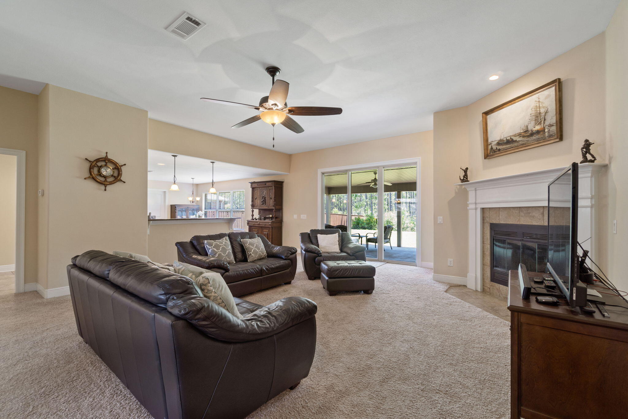HOLLEY BY THE SEA - Residential