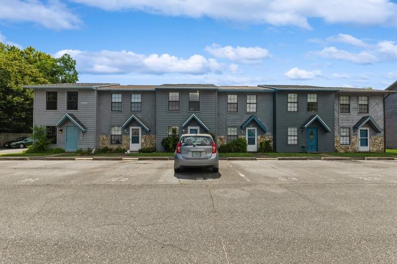 BROWNSVILLE STATION III - Residential