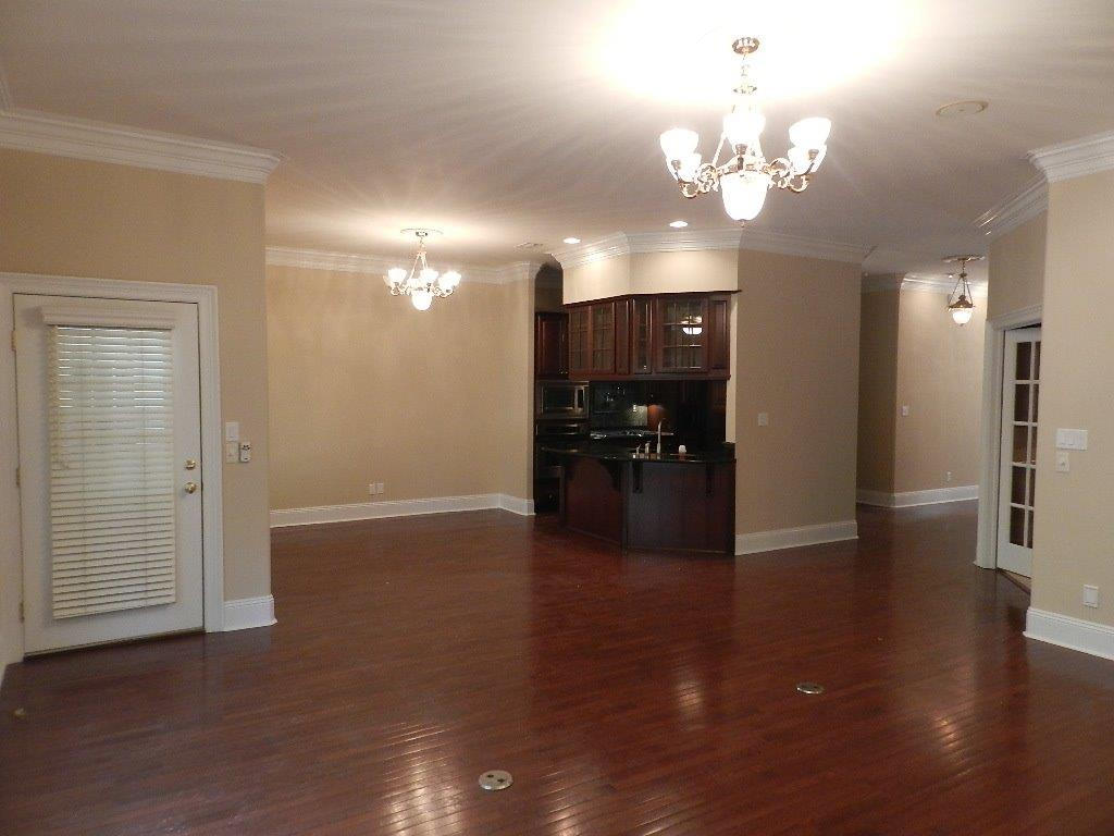 TURNBERRY PLACE - Residential