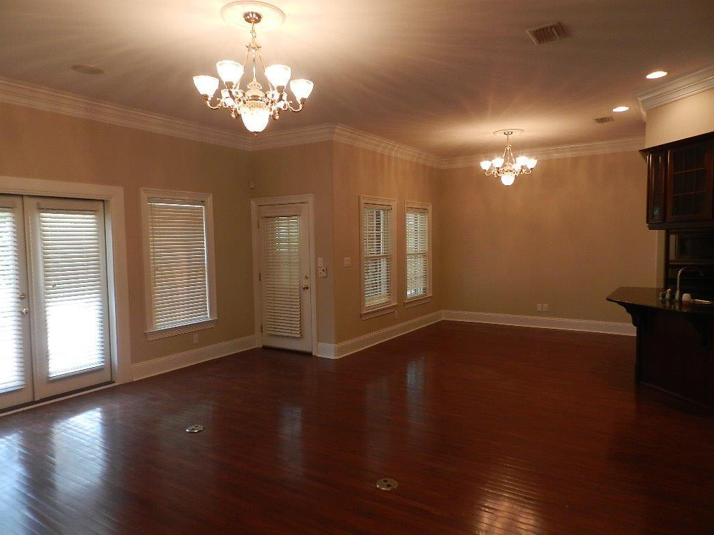 TURNBERRY PLACE - Residential