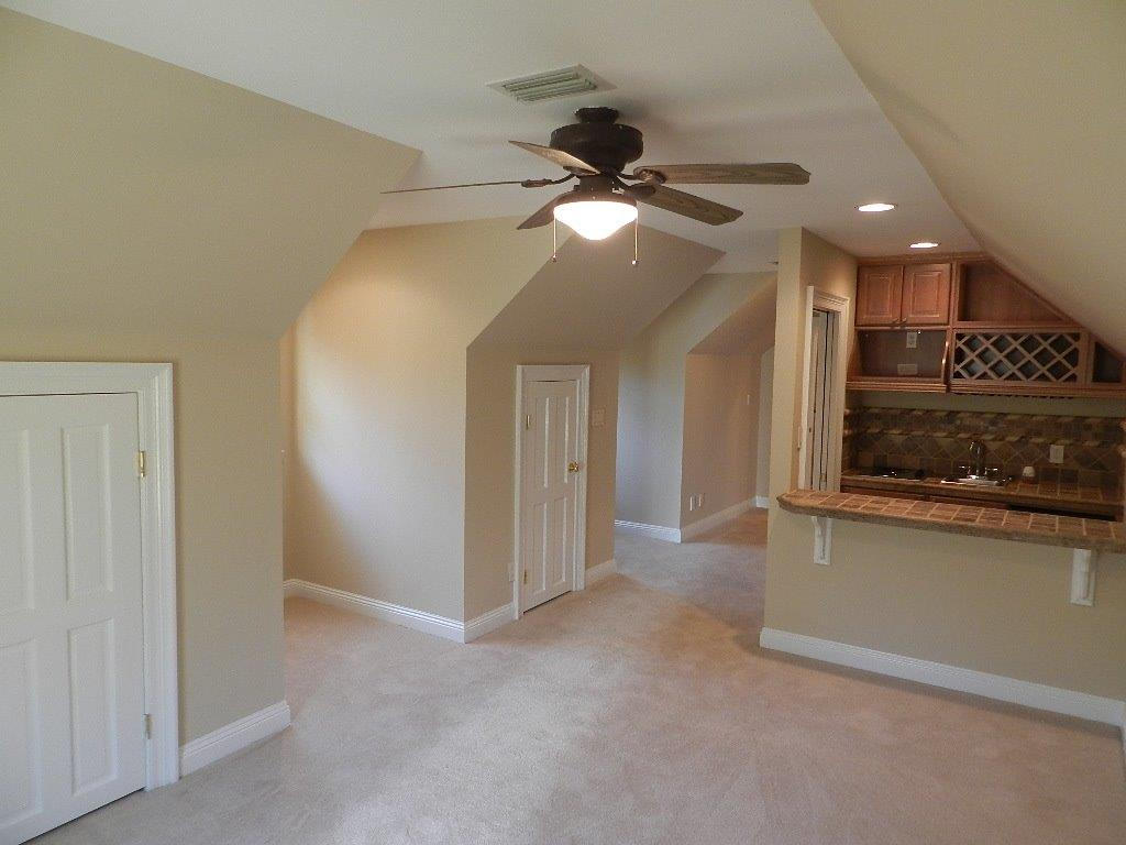 TURNBERRY PLACE - Residential