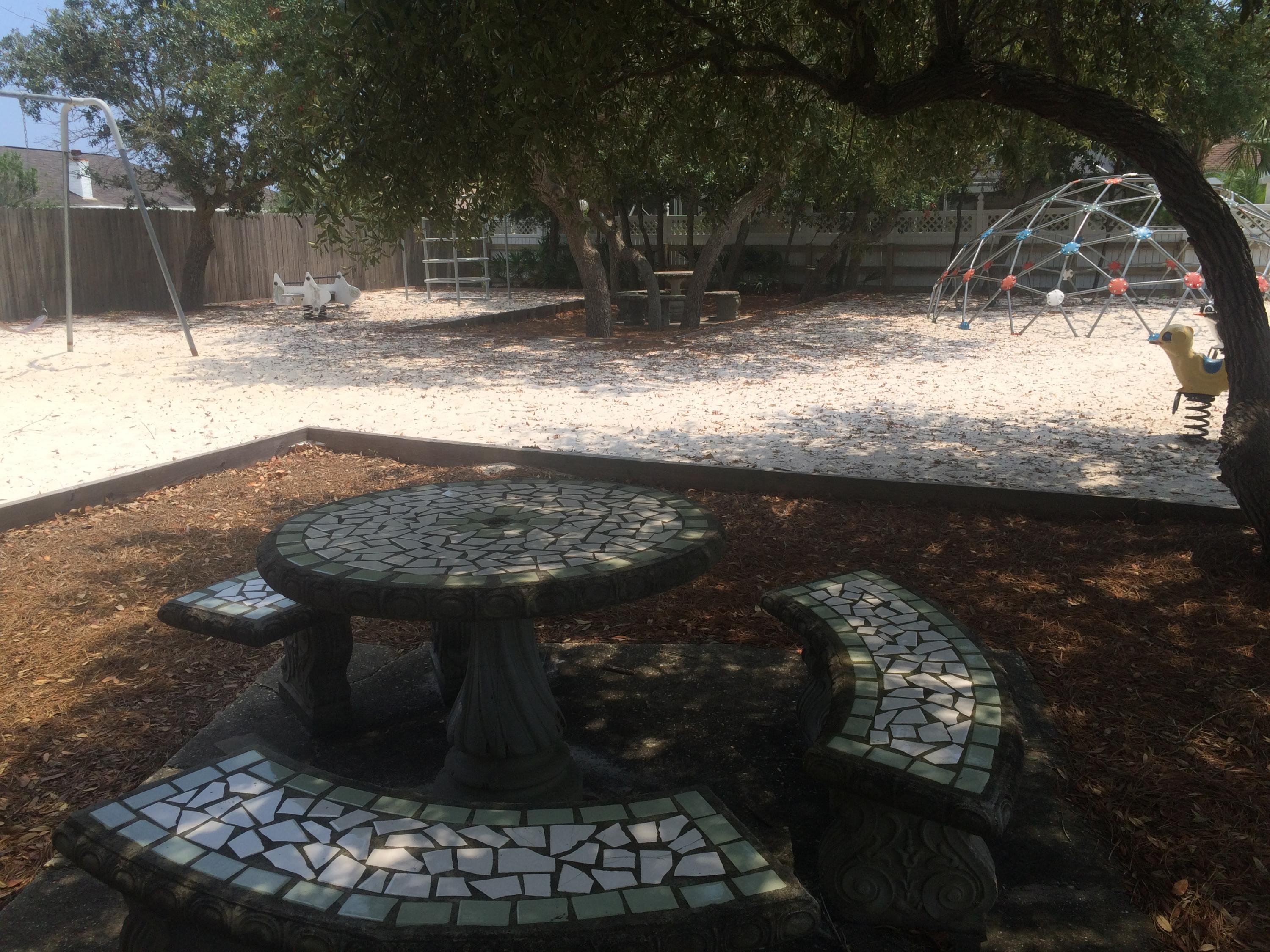 LIGHTHOUSE POINTE - Residential