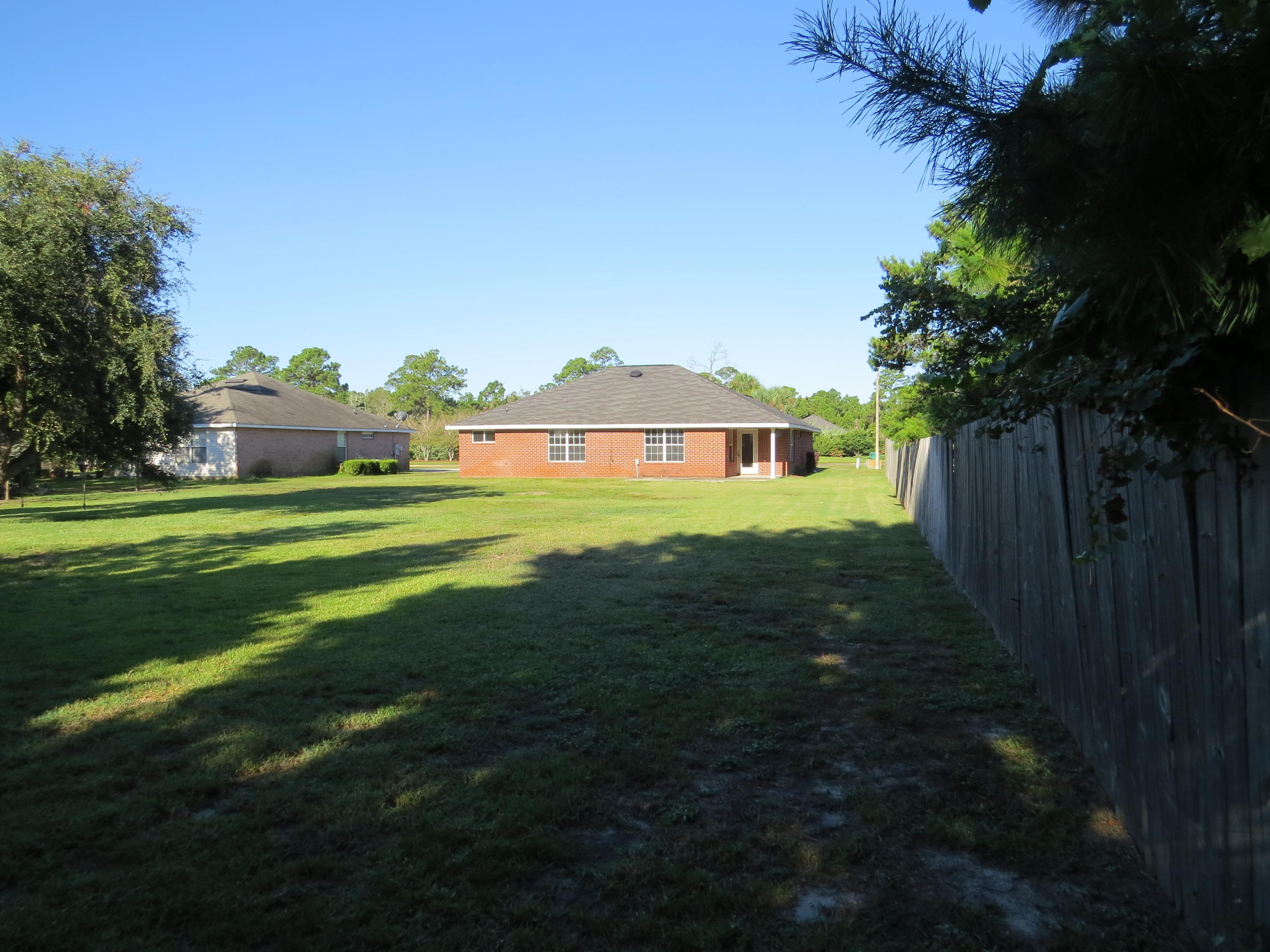 LIGHTHOUSE POINTE - Residential