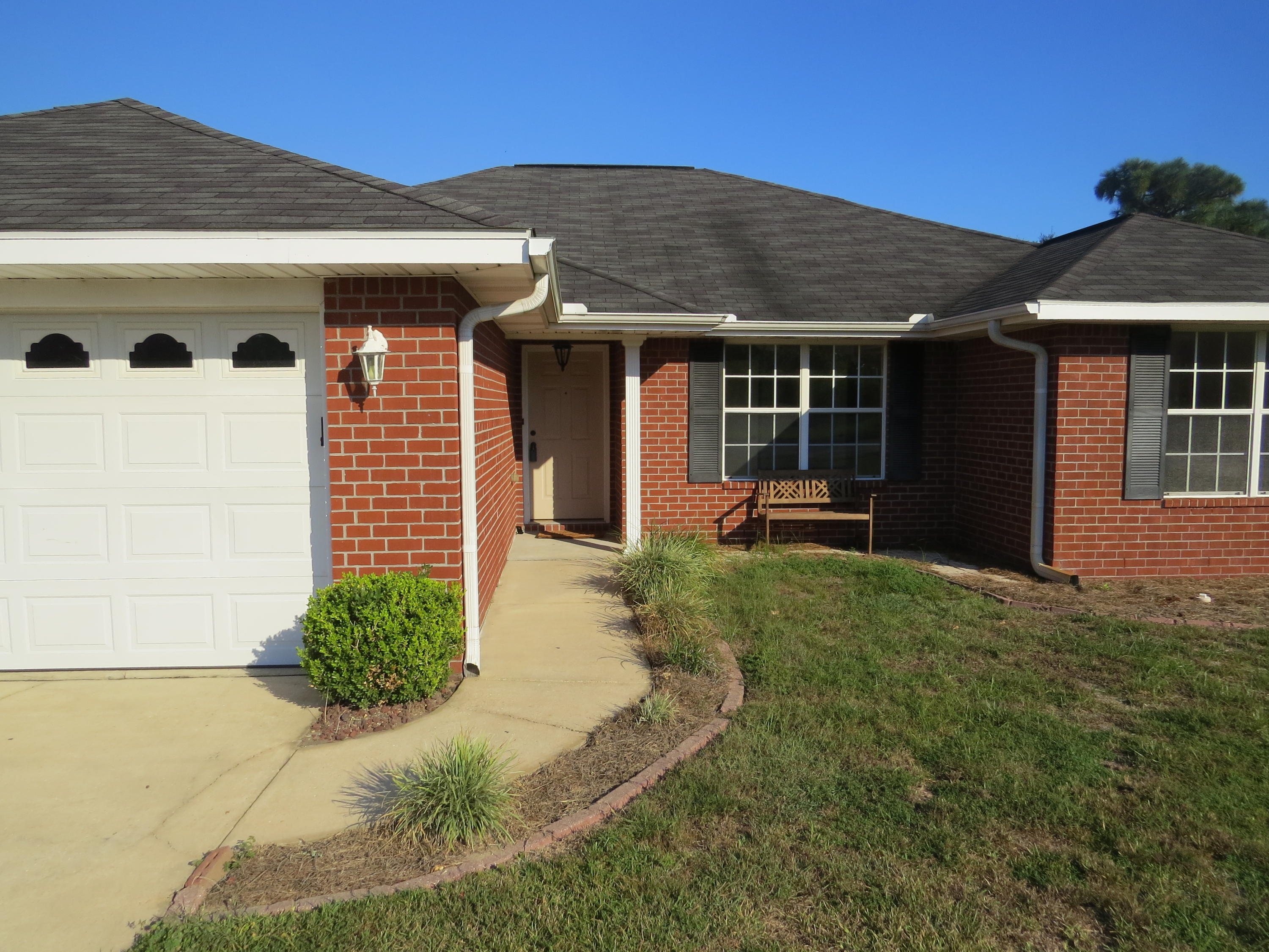 LIGHTHOUSE POINTE - Residential