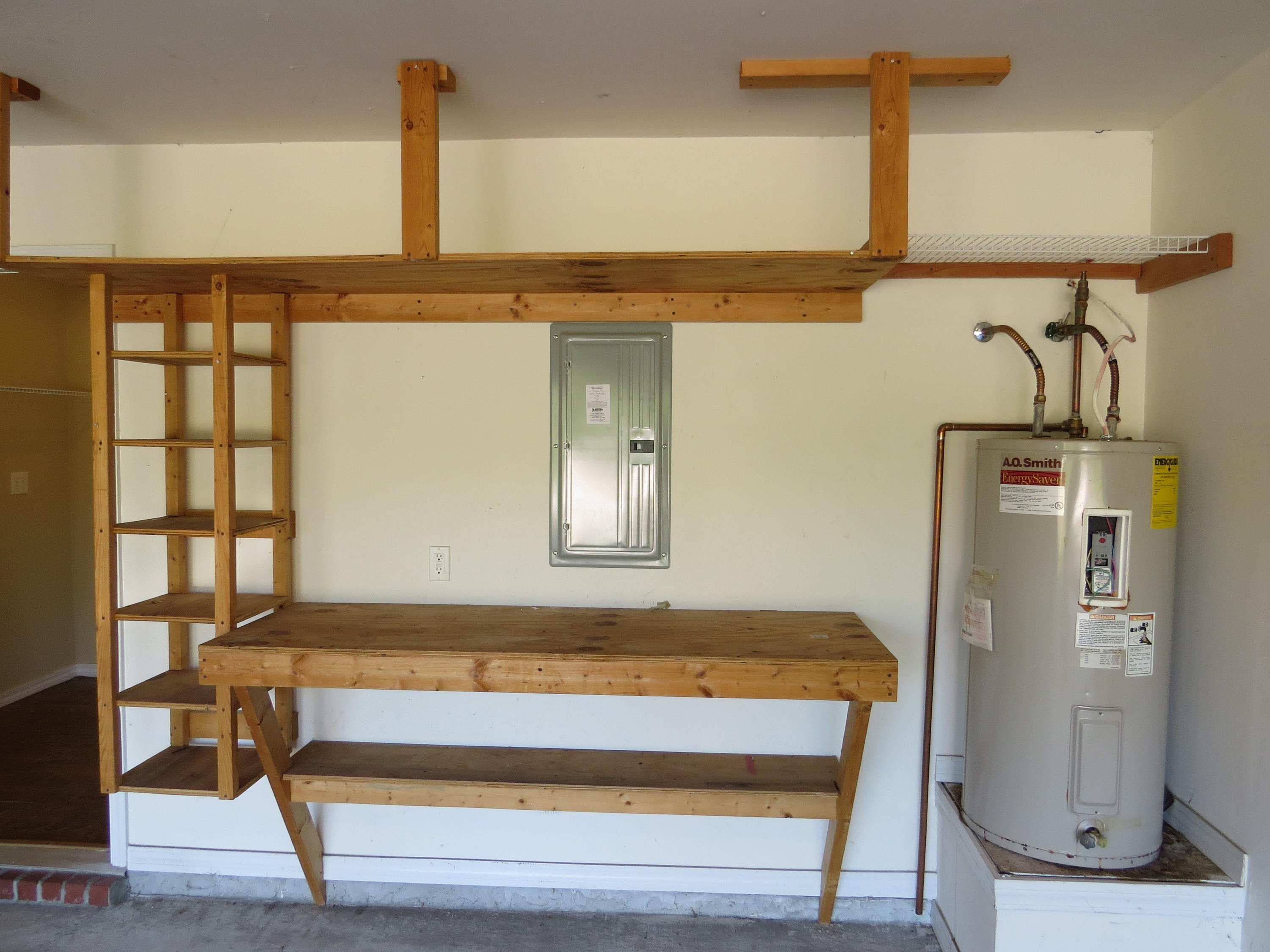 LIGHTHOUSE POINTE - Residential