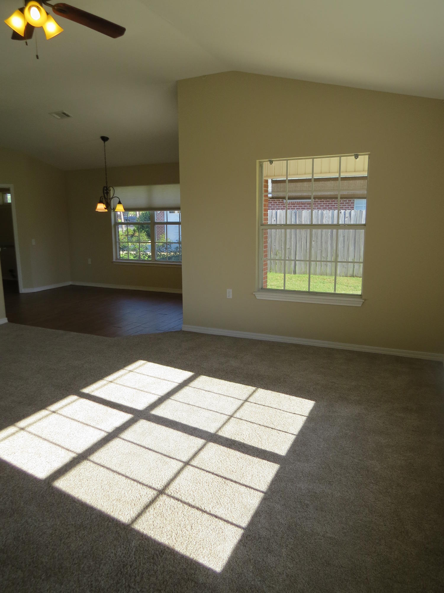 LIGHTHOUSE POINTE - Residential