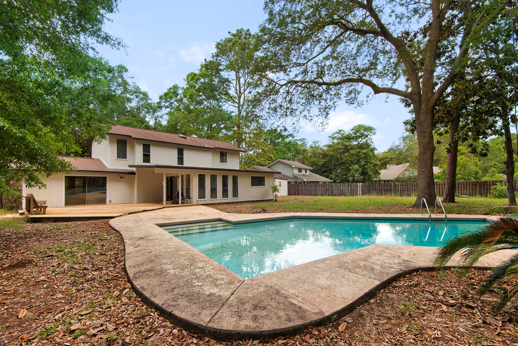 ROCKY BAYOU ESTATES 05 - Residential