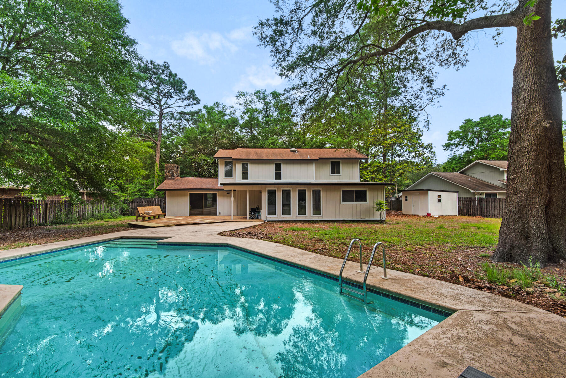 ROCKY BAYOU ESTATES 05 - Residential
