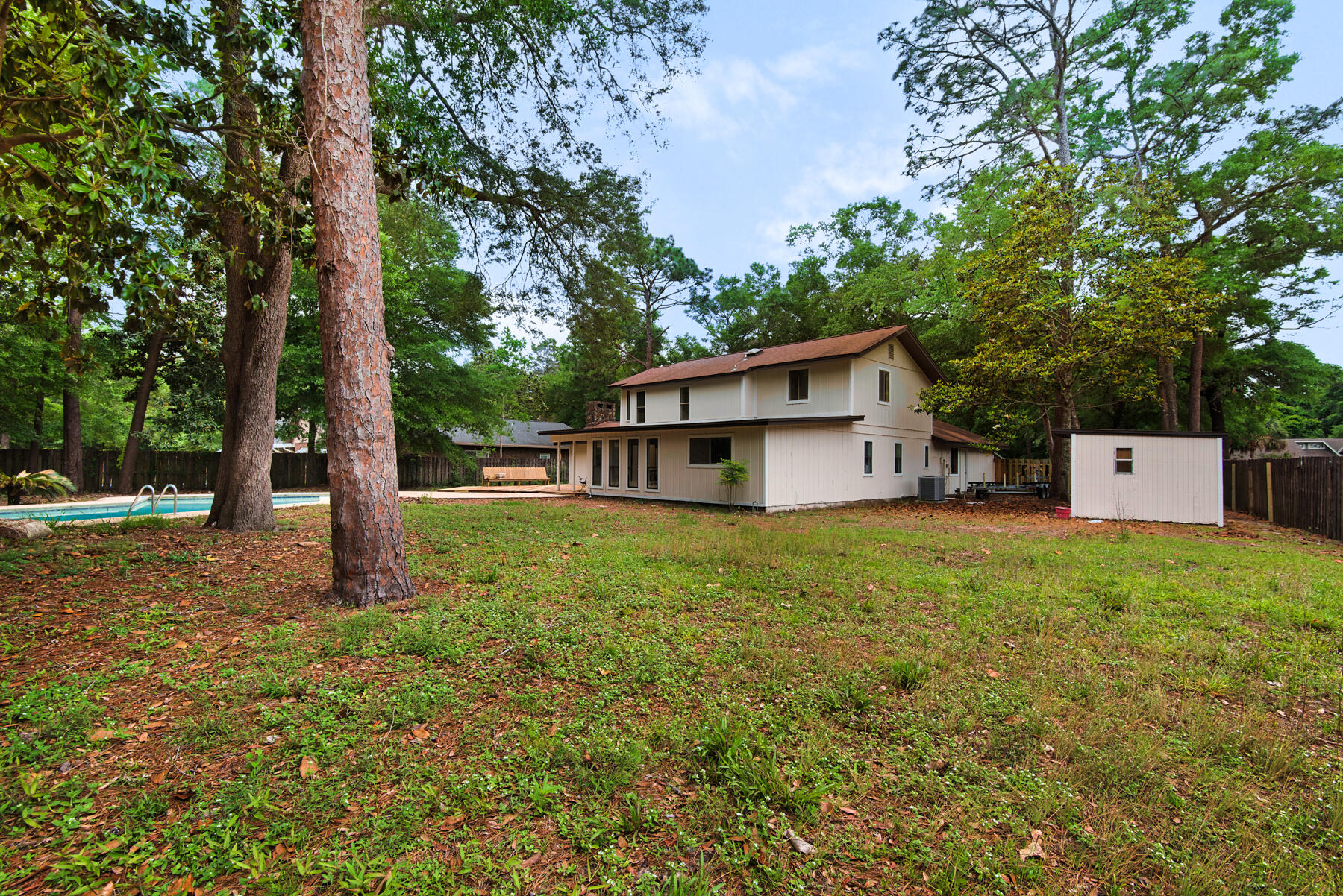 ROCKY BAYOU ESTATES 05 - Residential