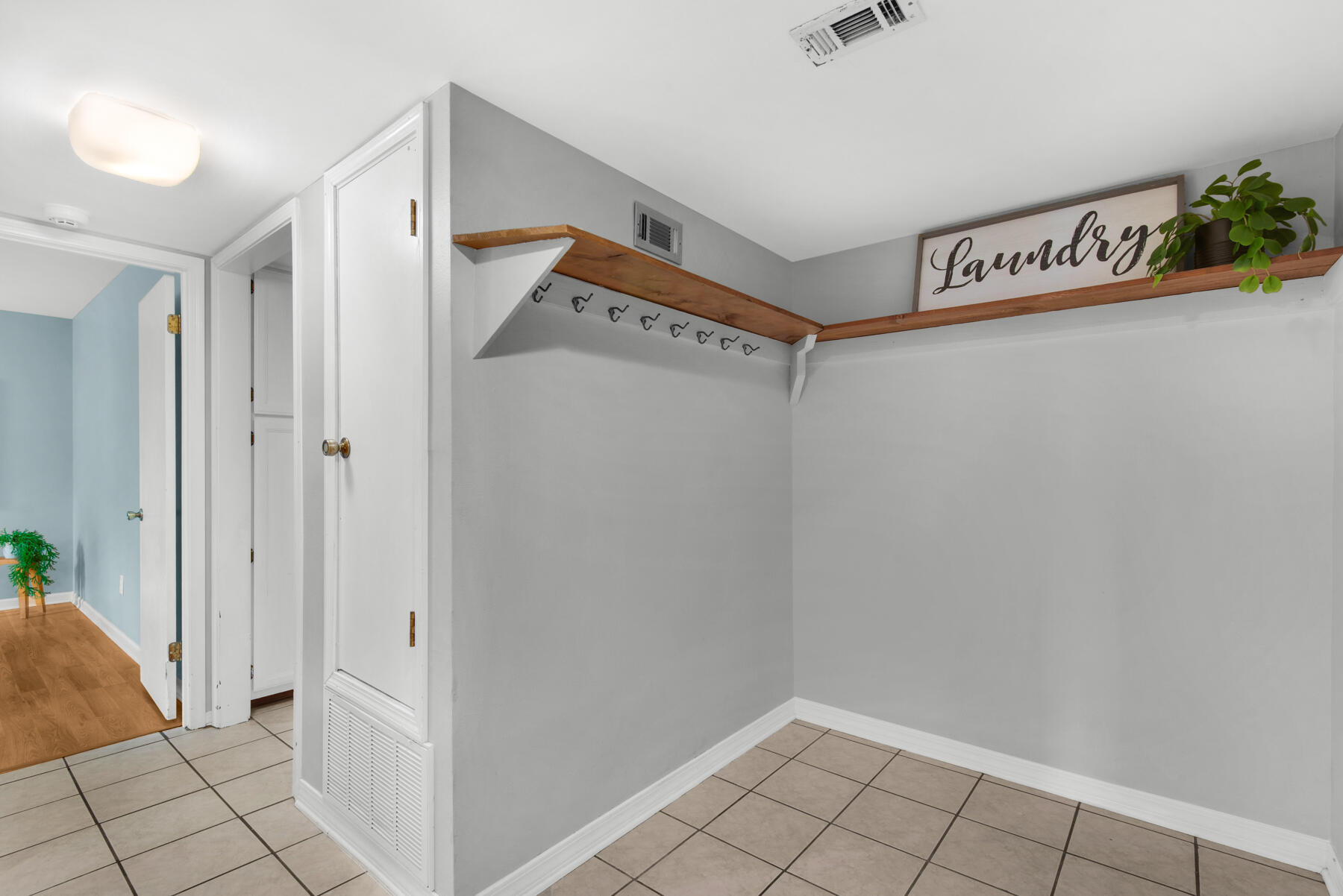 ROCKY BAYOU ESTATES 05 - Residential