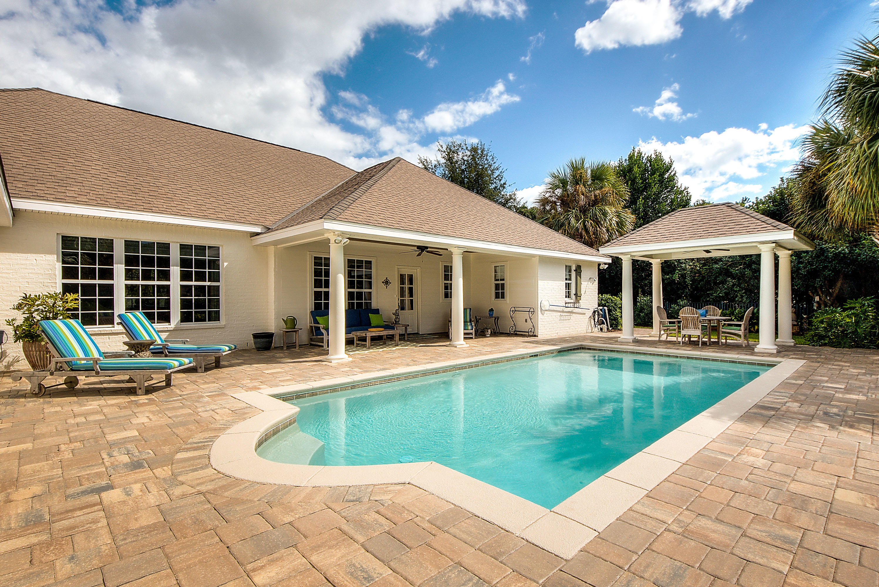 GOLF VIEW - Residential