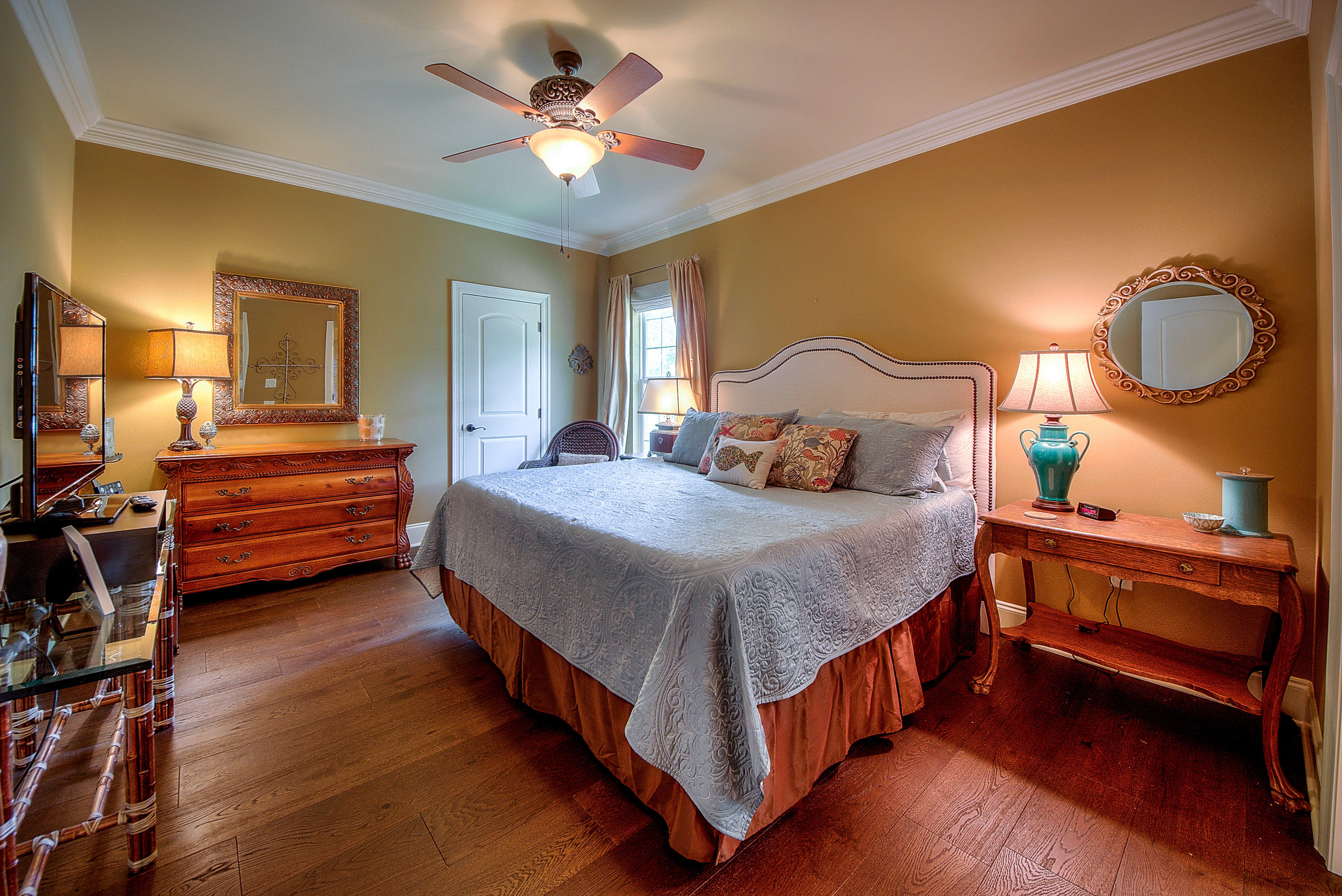 GOLF VIEW - Residential