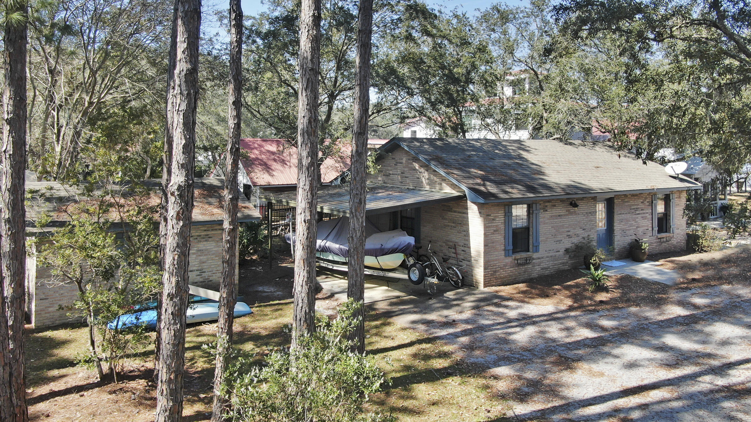 BAY PINES - Residential