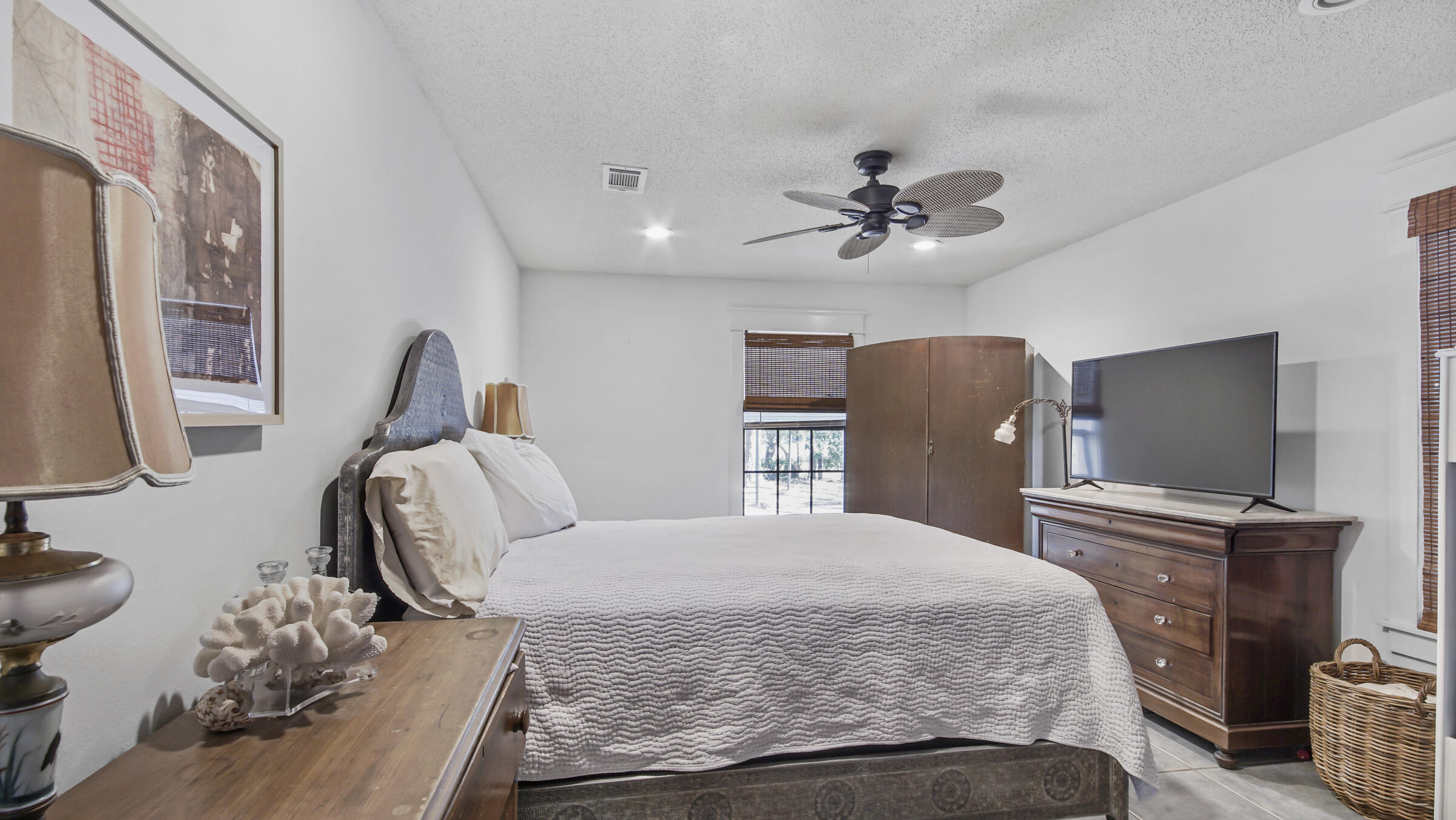 BAY PINES - Residential