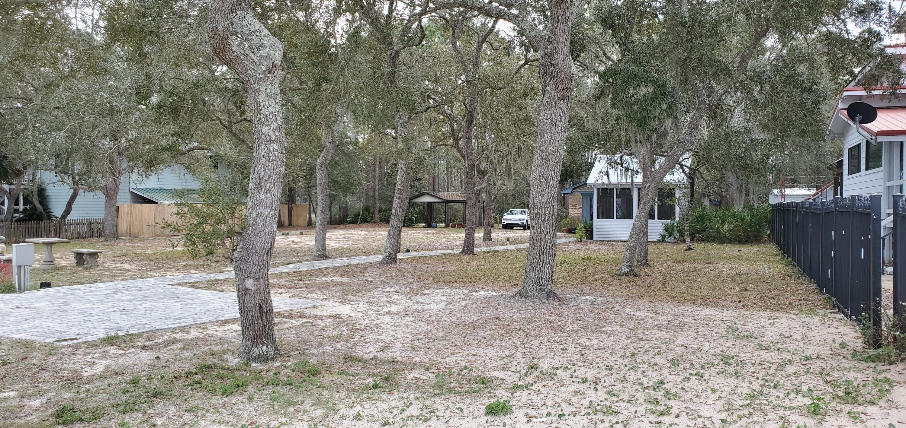 BAY PINES - Residential