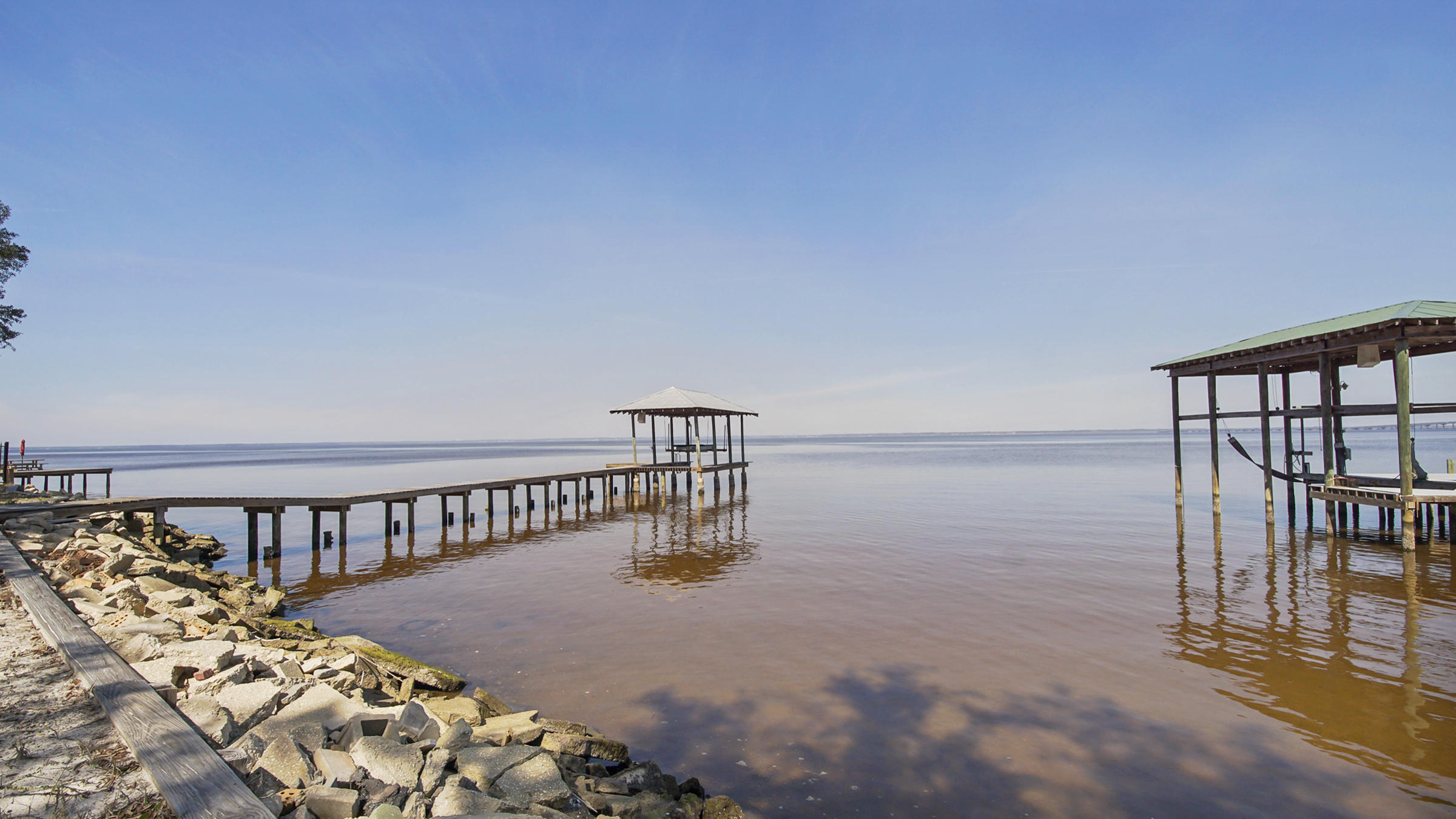 BAY PINES - Residential