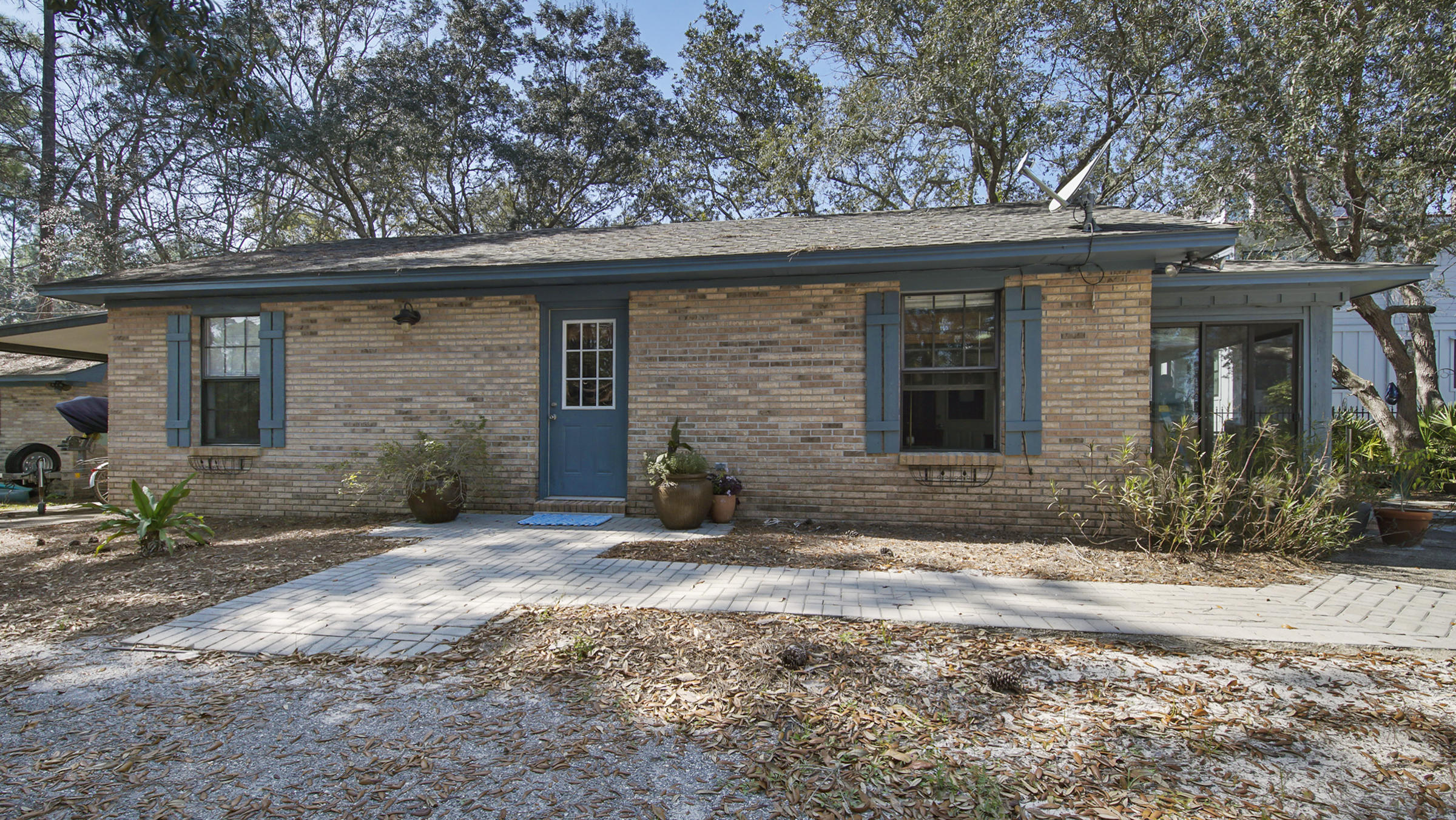 BAY PINES - Residential