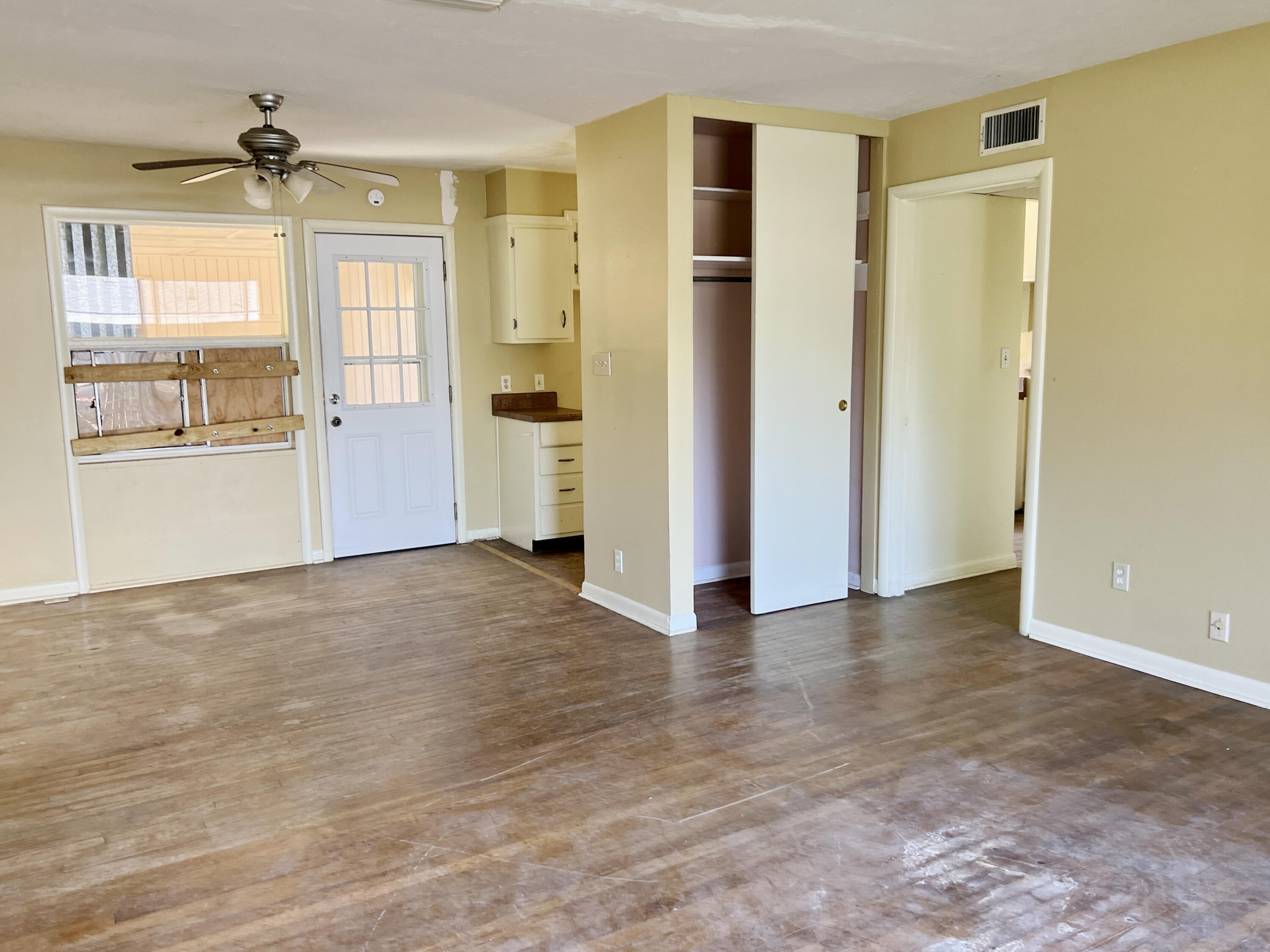 COLLEGE PARK - Residential