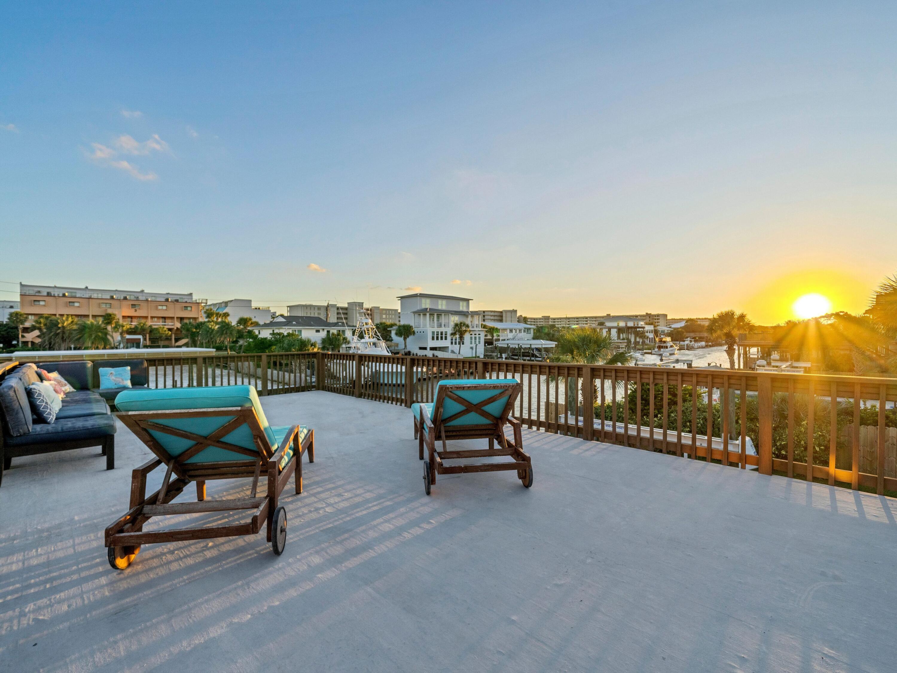 HOLIDAY ISLE - Residential