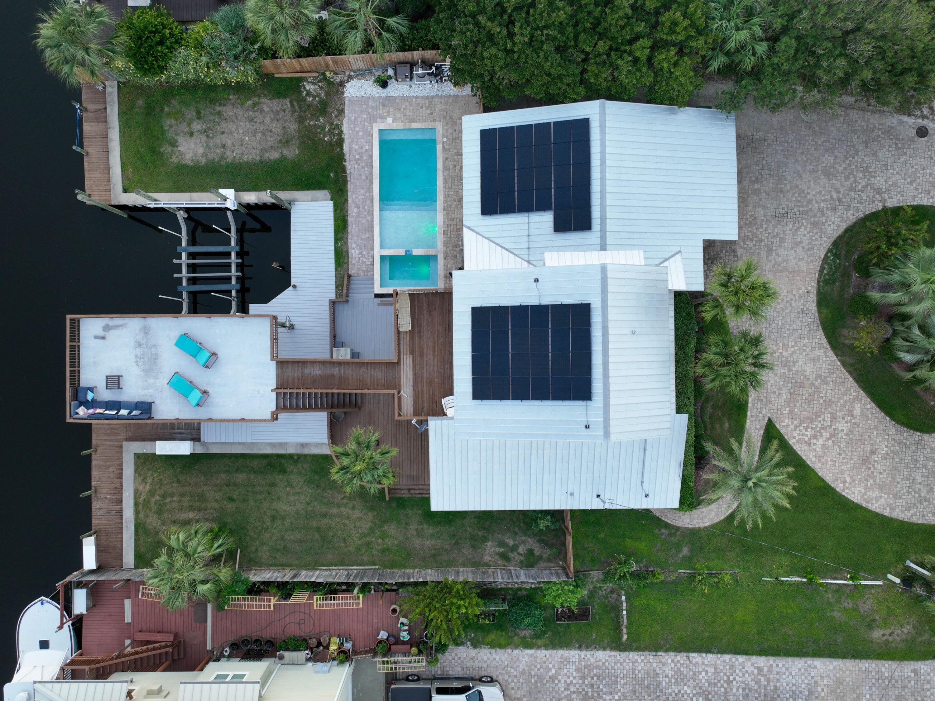 HOLIDAY ISLE - Residential