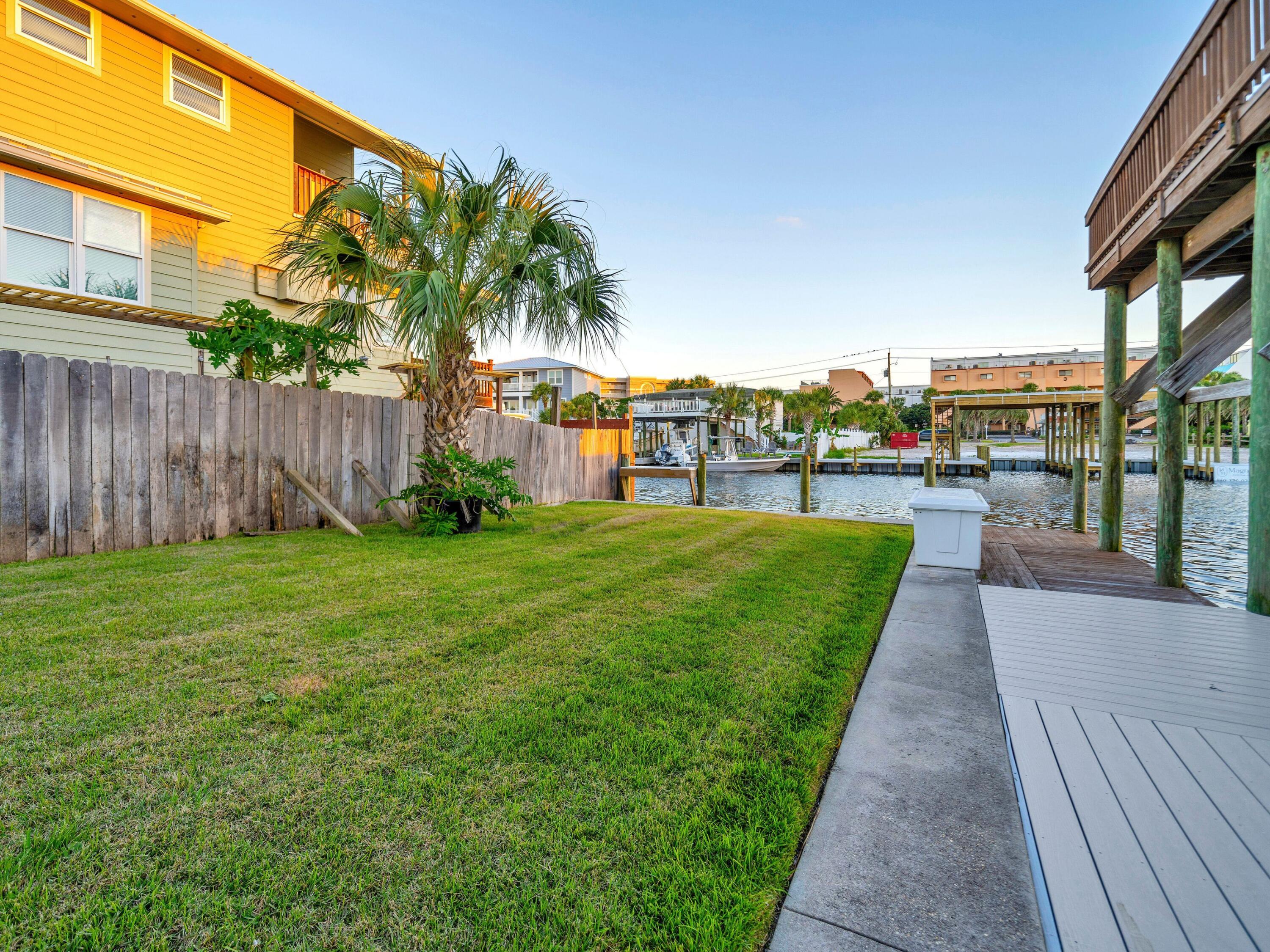 HOLIDAY ISLE - Residential