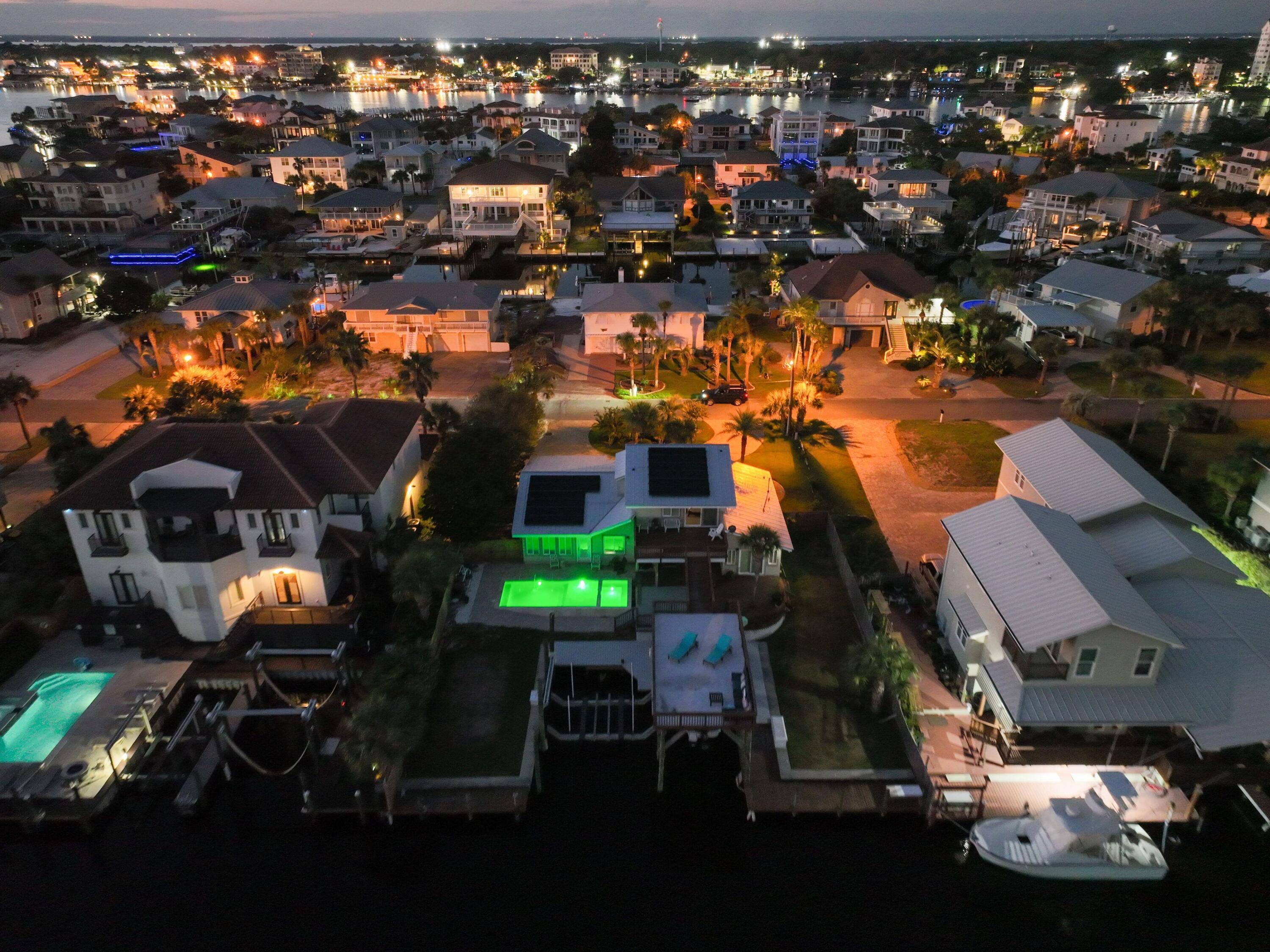 HOLIDAY ISLE - Residential