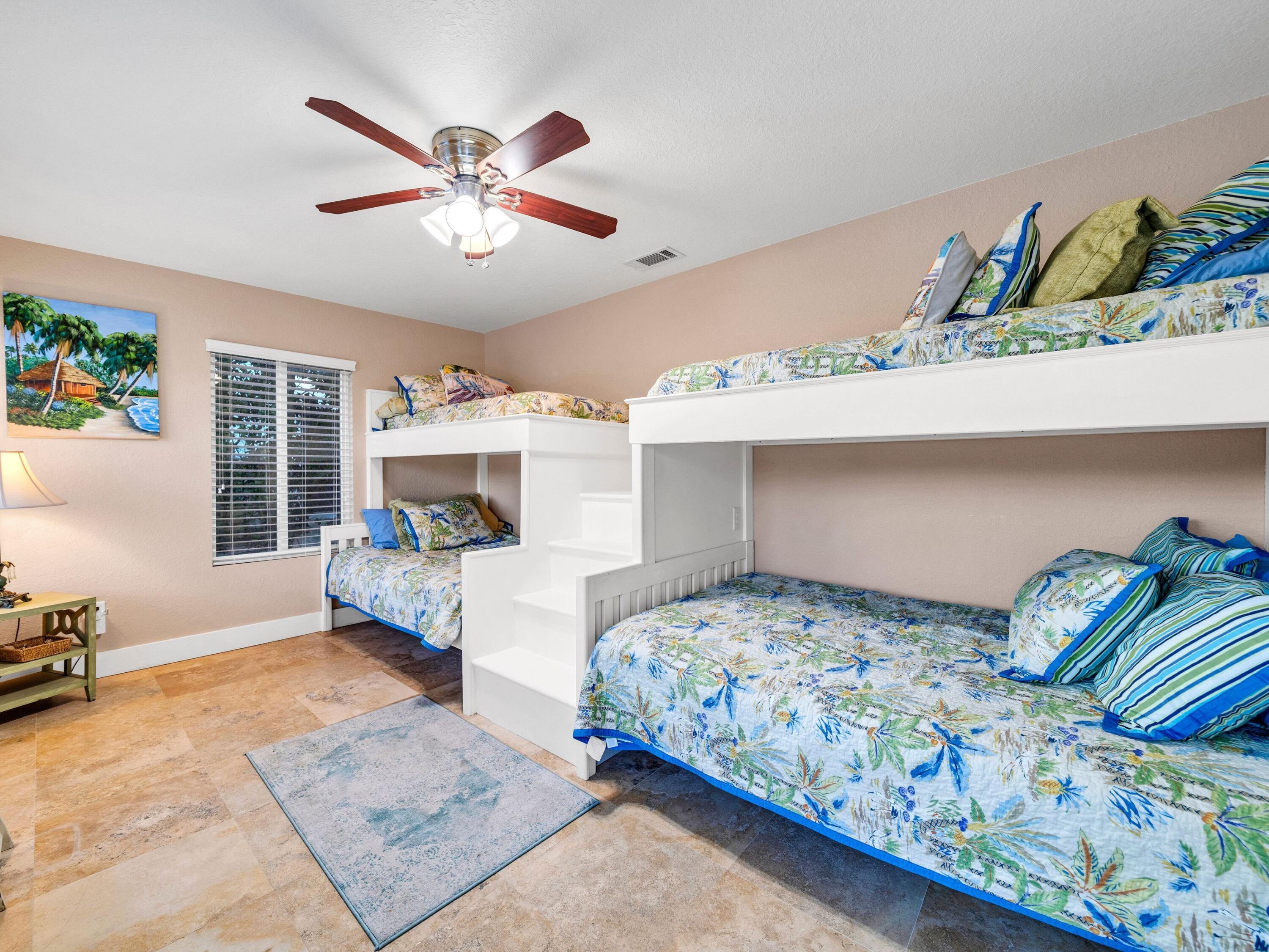 HOLIDAY ISLE - Residential