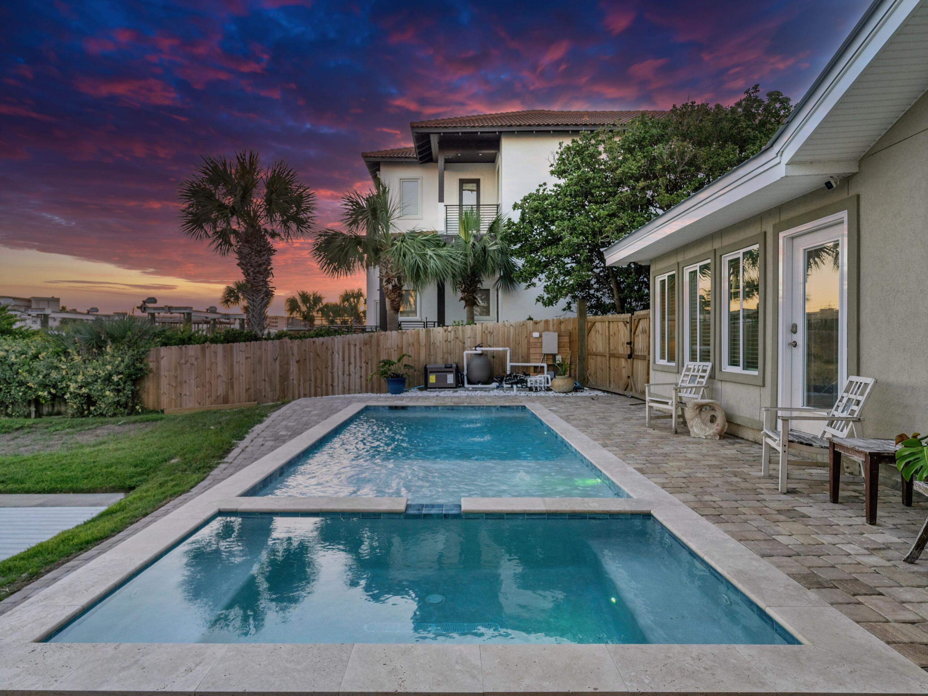 HOLIDAY ISLE - Residential